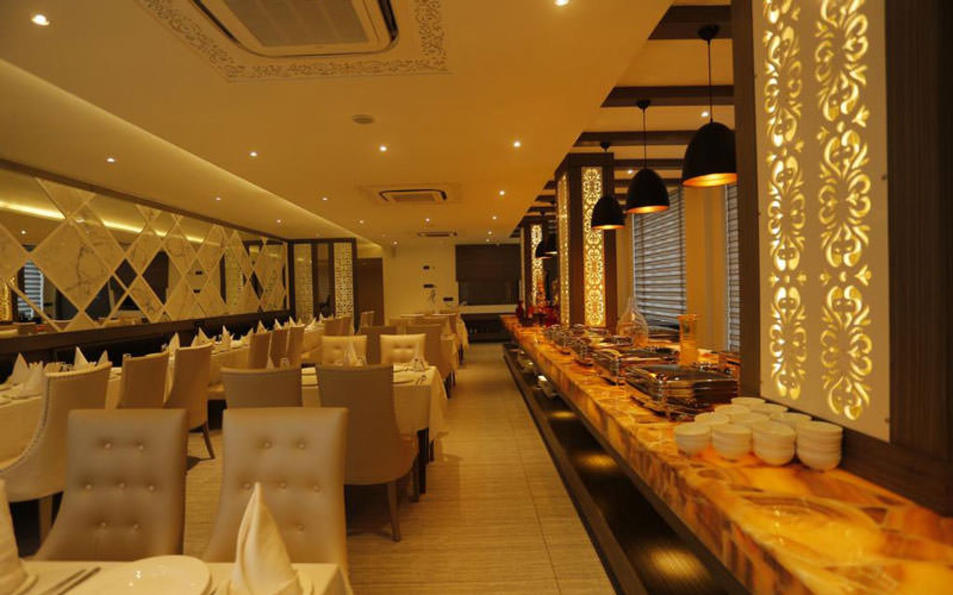 هتل جی (G Hotel)