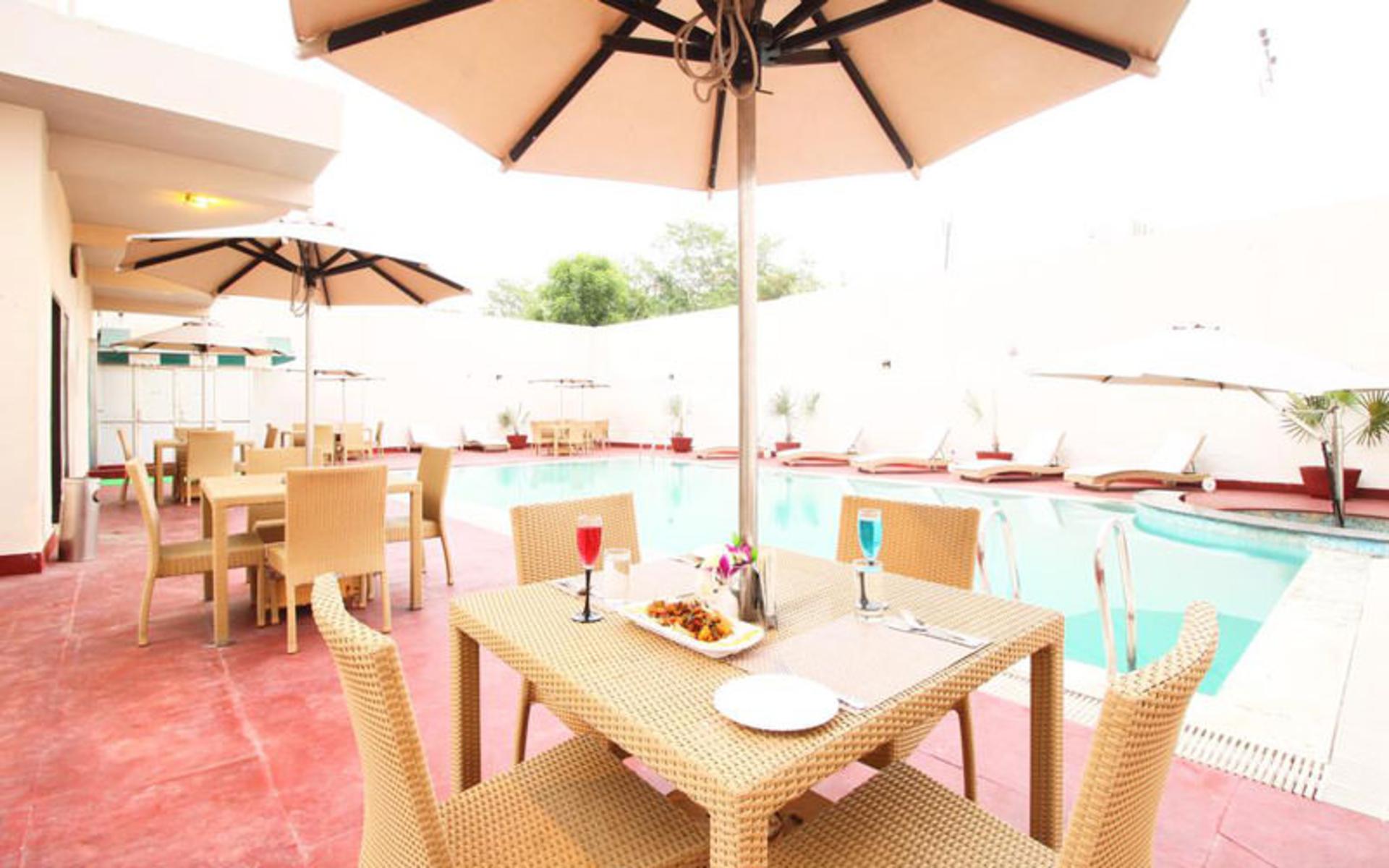 هتل د رتریت (The Retreat)