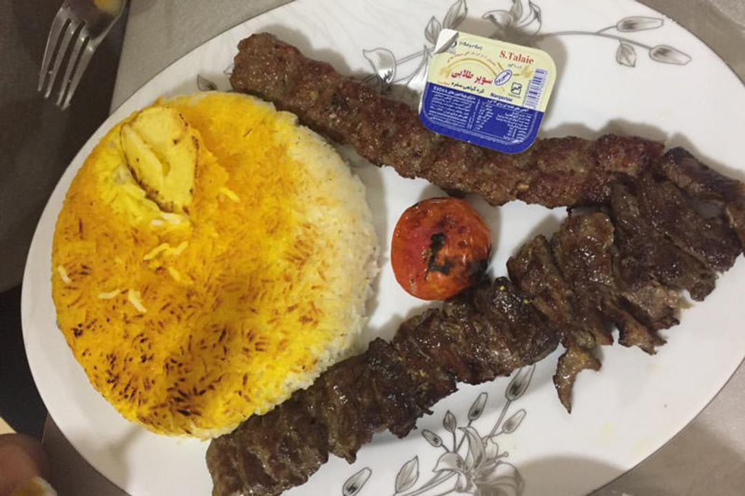 رستوران آلا تی تی