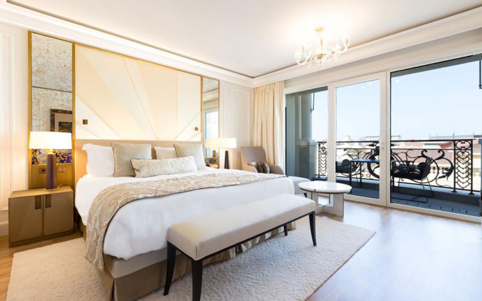 هتل د پاریس مونت کارلو (Hôtel de Paris Monte-Carlo)