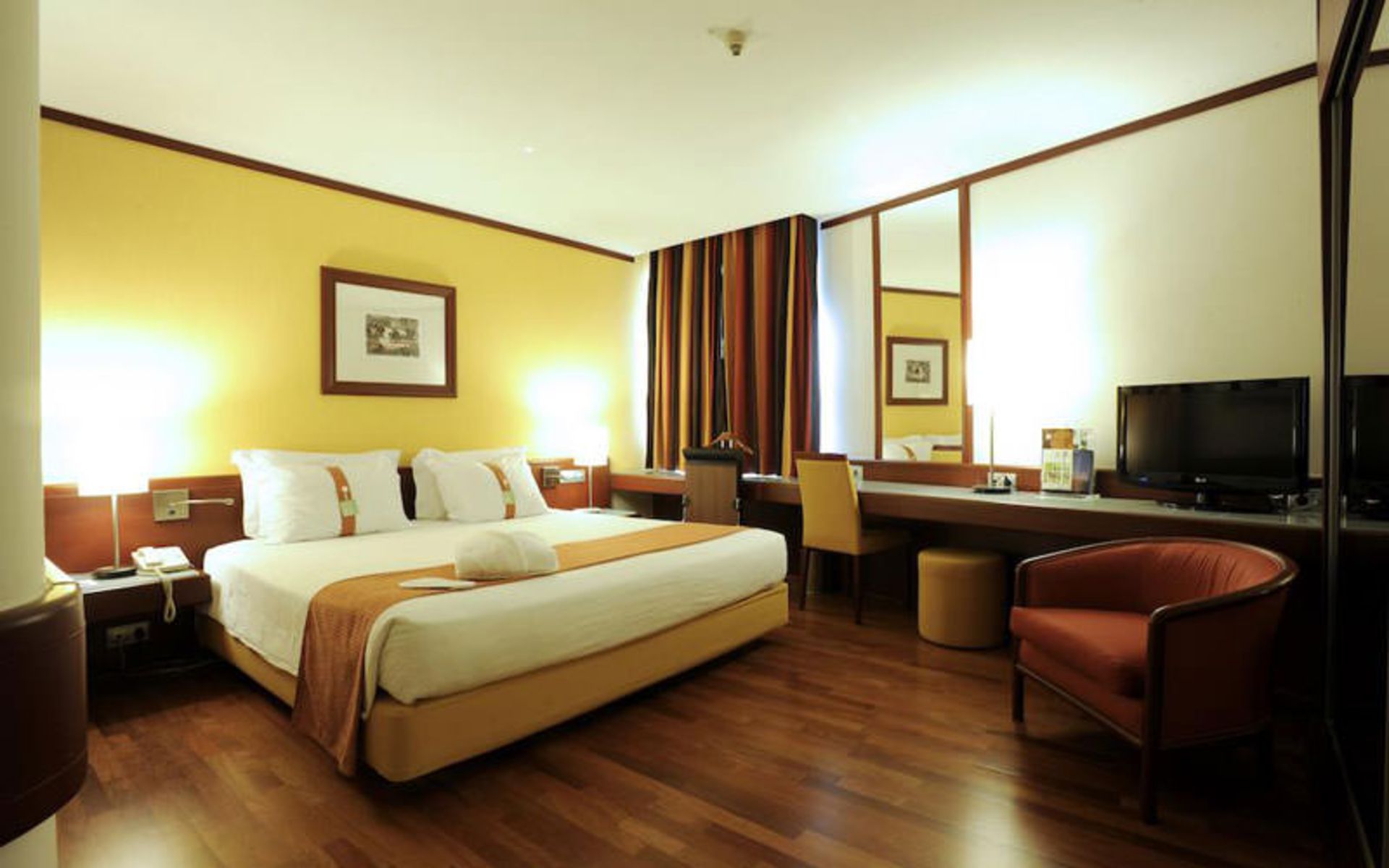 هتل هالیدی این لیسبون کانتیننتال (Holiday Inn Lisbon-Continental)