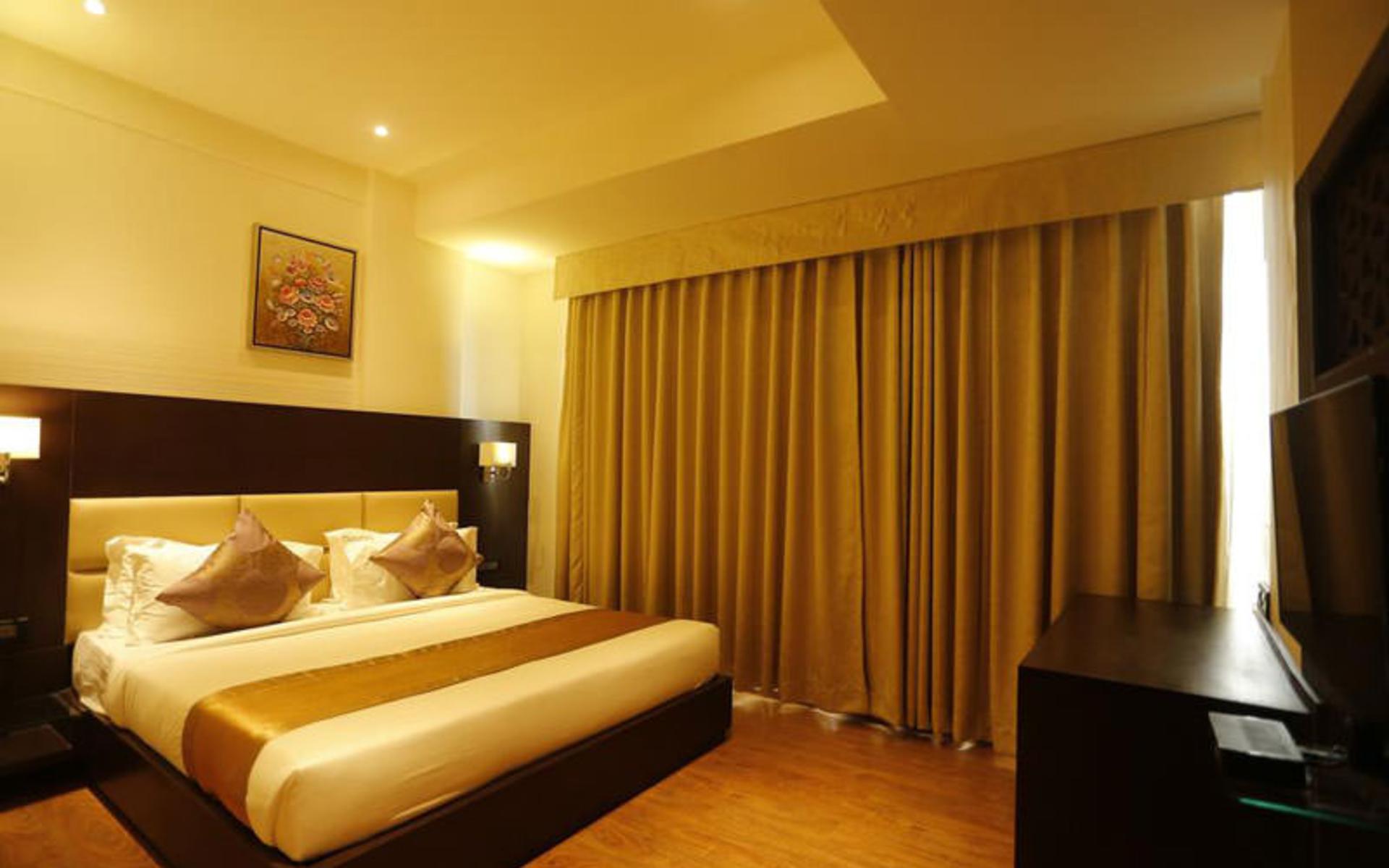 هتل جی (G Hotel)