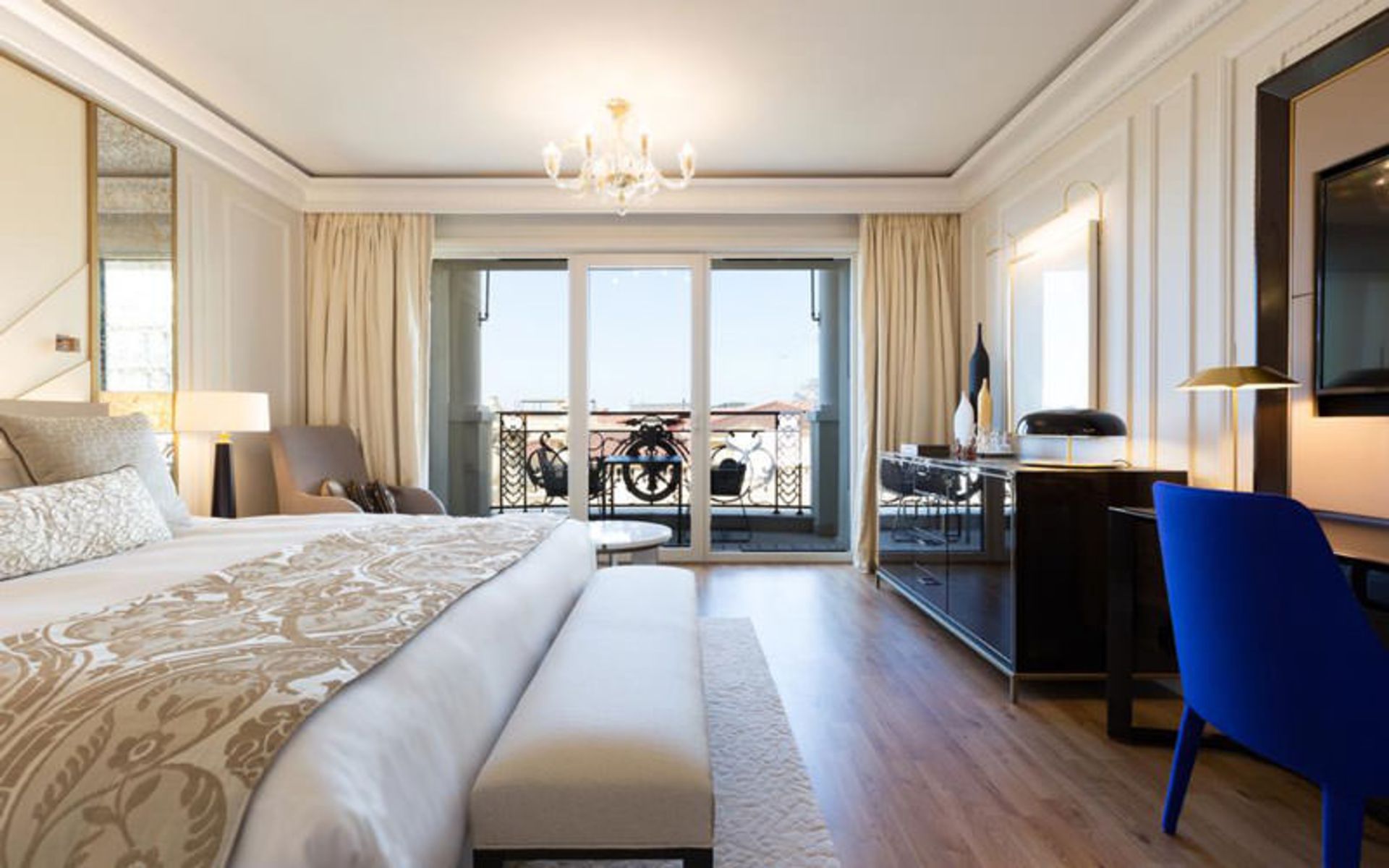 هتل د پاریس مونت کارلو (Hôtel de Paris Monte-Carlo)