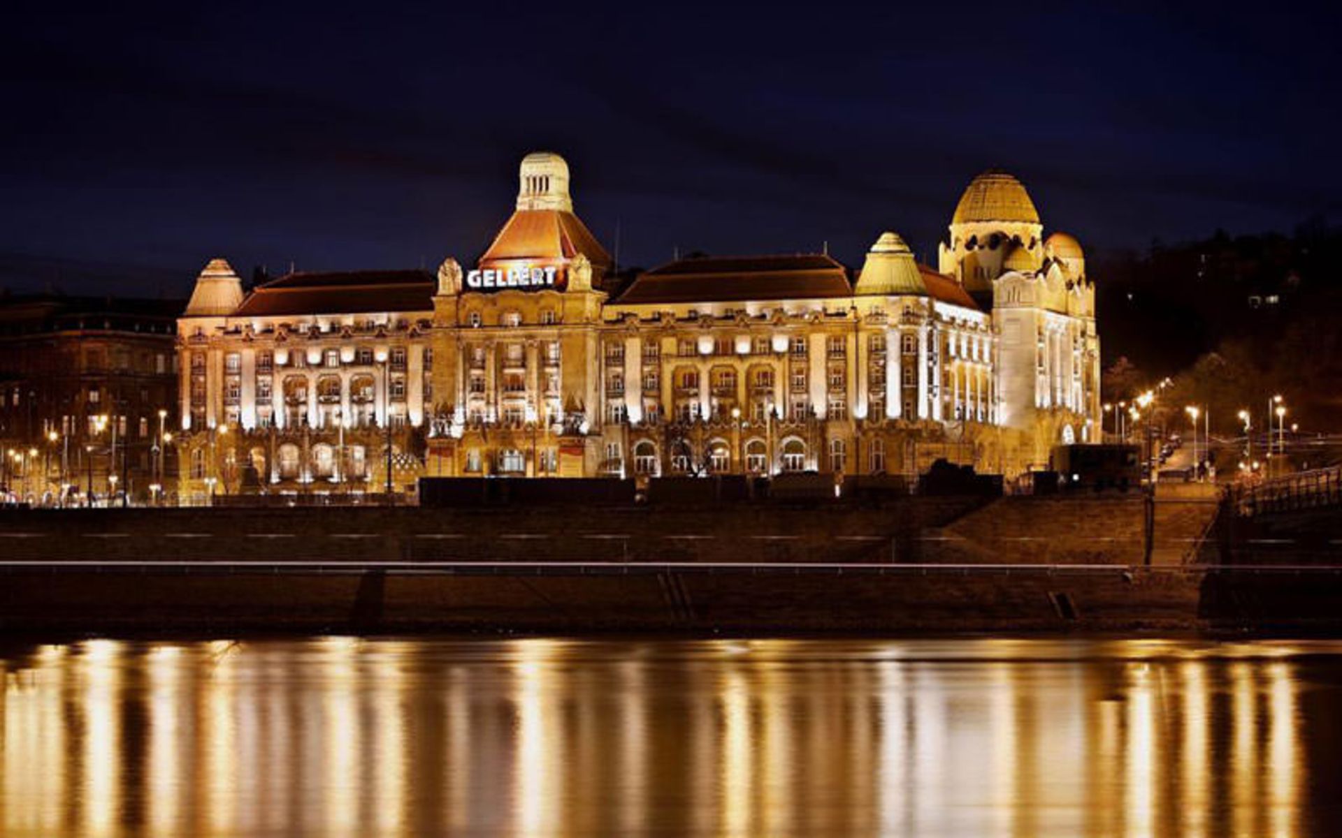 هتل دانوبیس گالرت (Danubius Hotel Gellért)