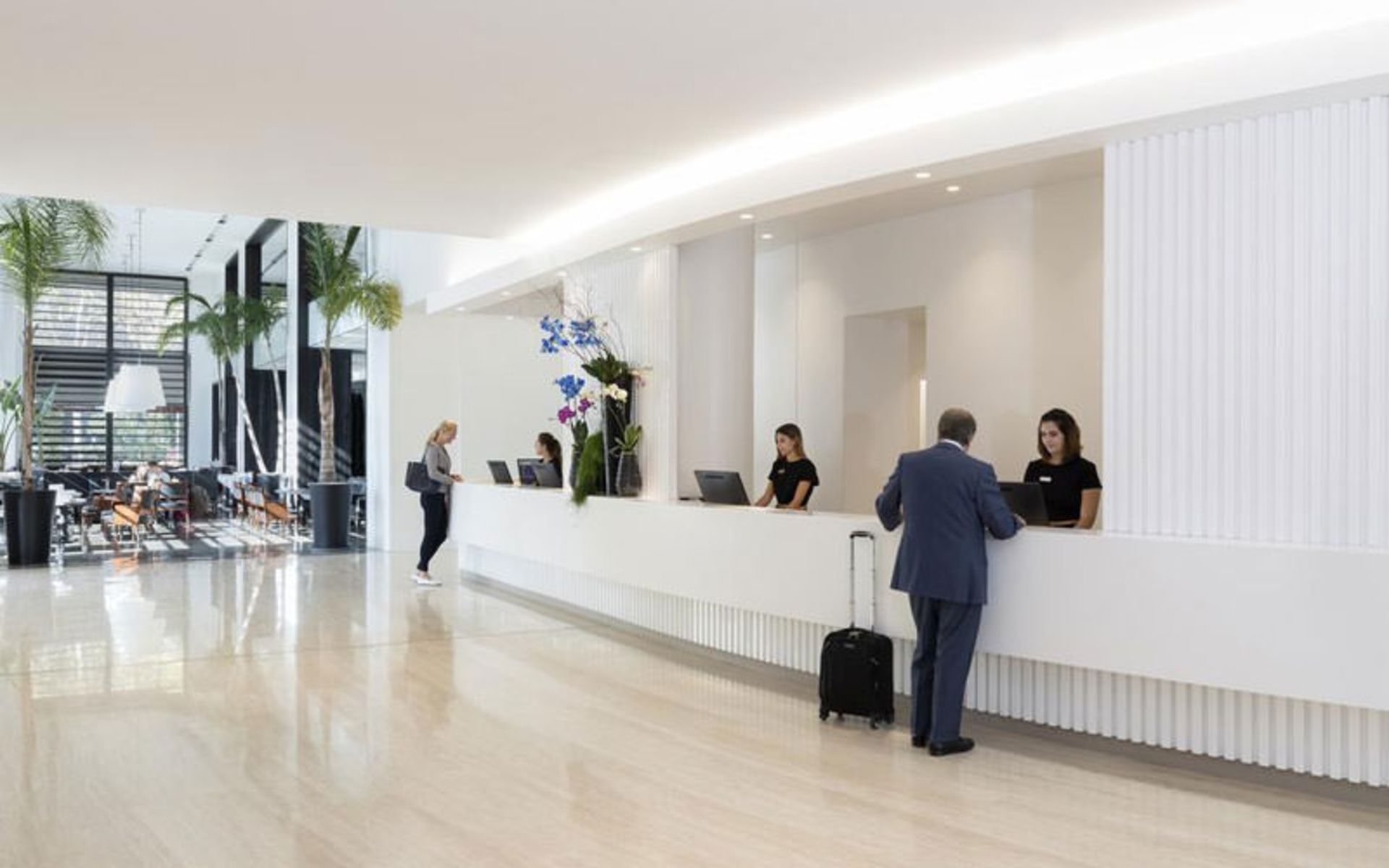 هتل پوئرتا امریکا (Hotel Puerta America)