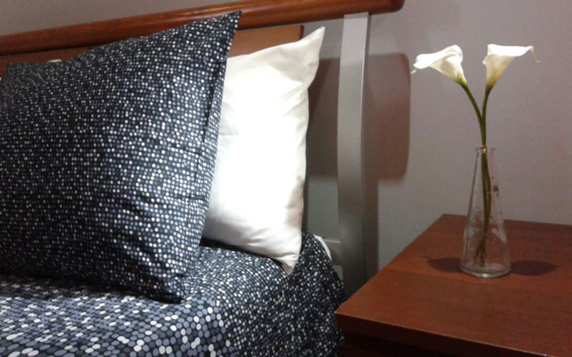 هتل بی ای (B.A. Hostel)