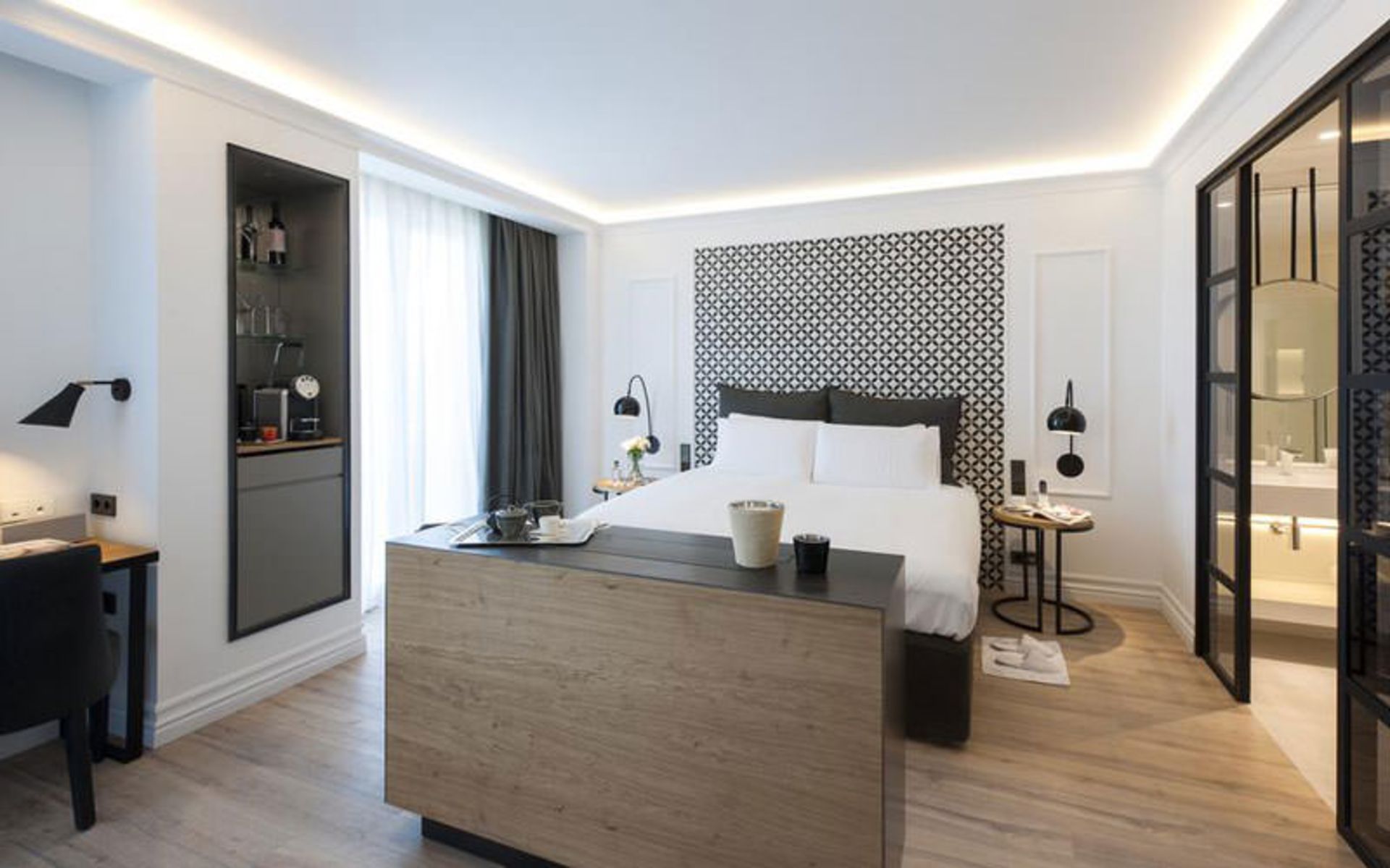 هتل سراس (Hotel The Serras)