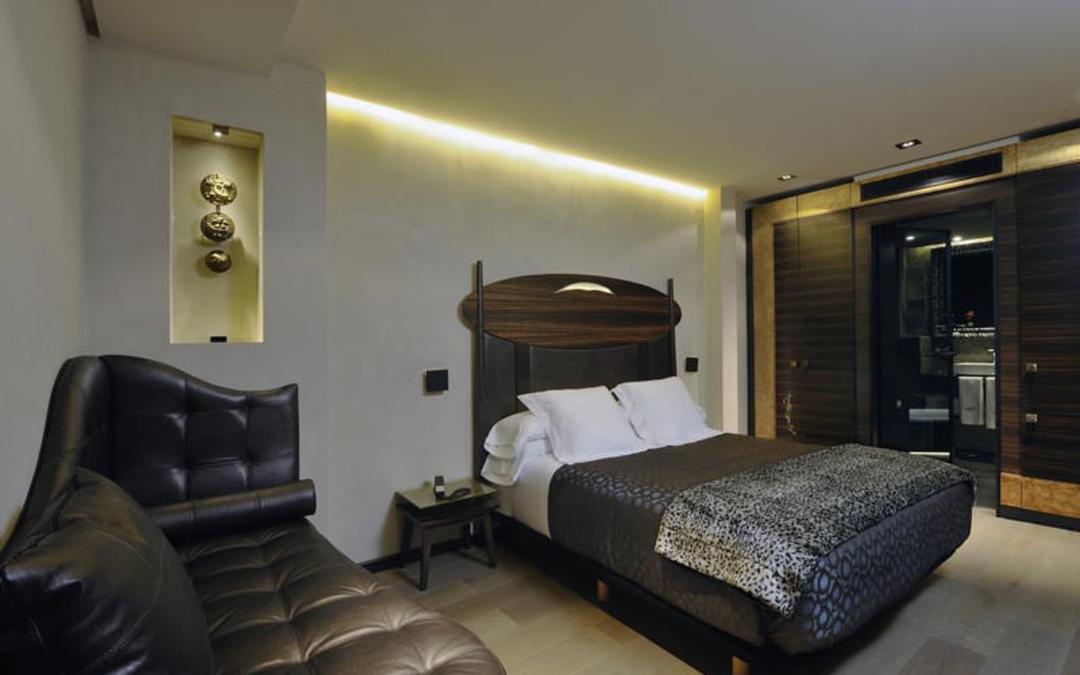 هتل باگواس (Hotel Bagués)