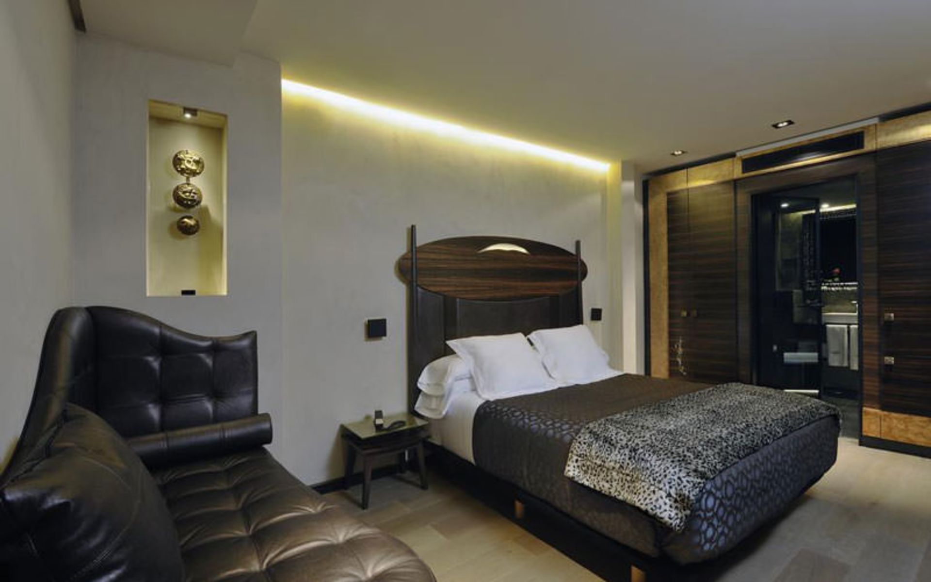 هتل باگواس (Hotel Bagués)