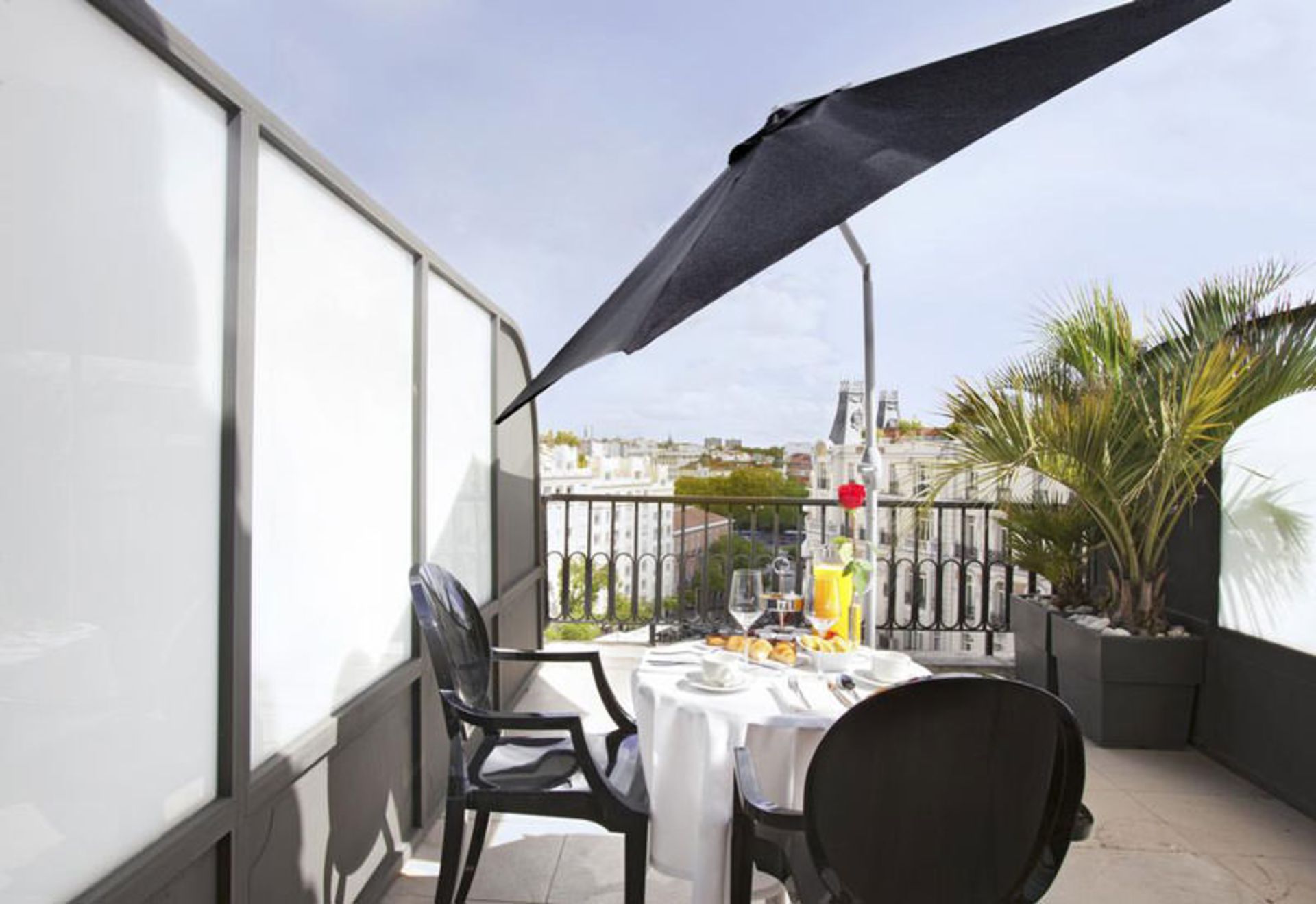 هتل ویلا ریل (Hotel Villa Real)