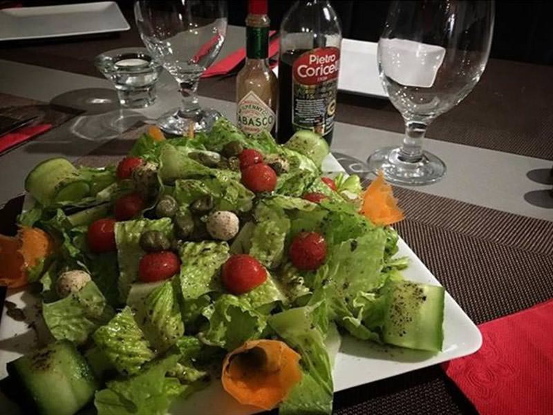 رستوران گاندو بوشهر