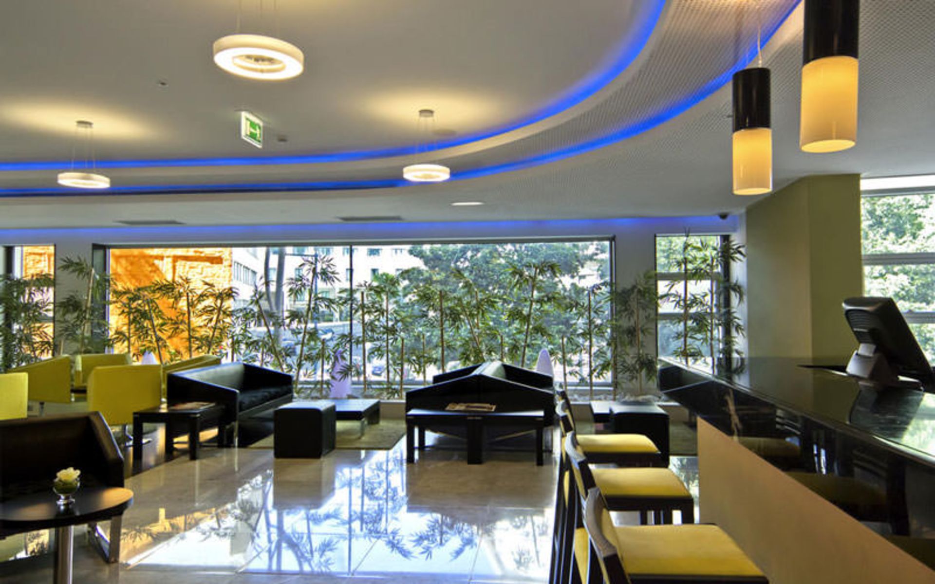 هتل سانا کپیتول (SANA Capitol Hotel)