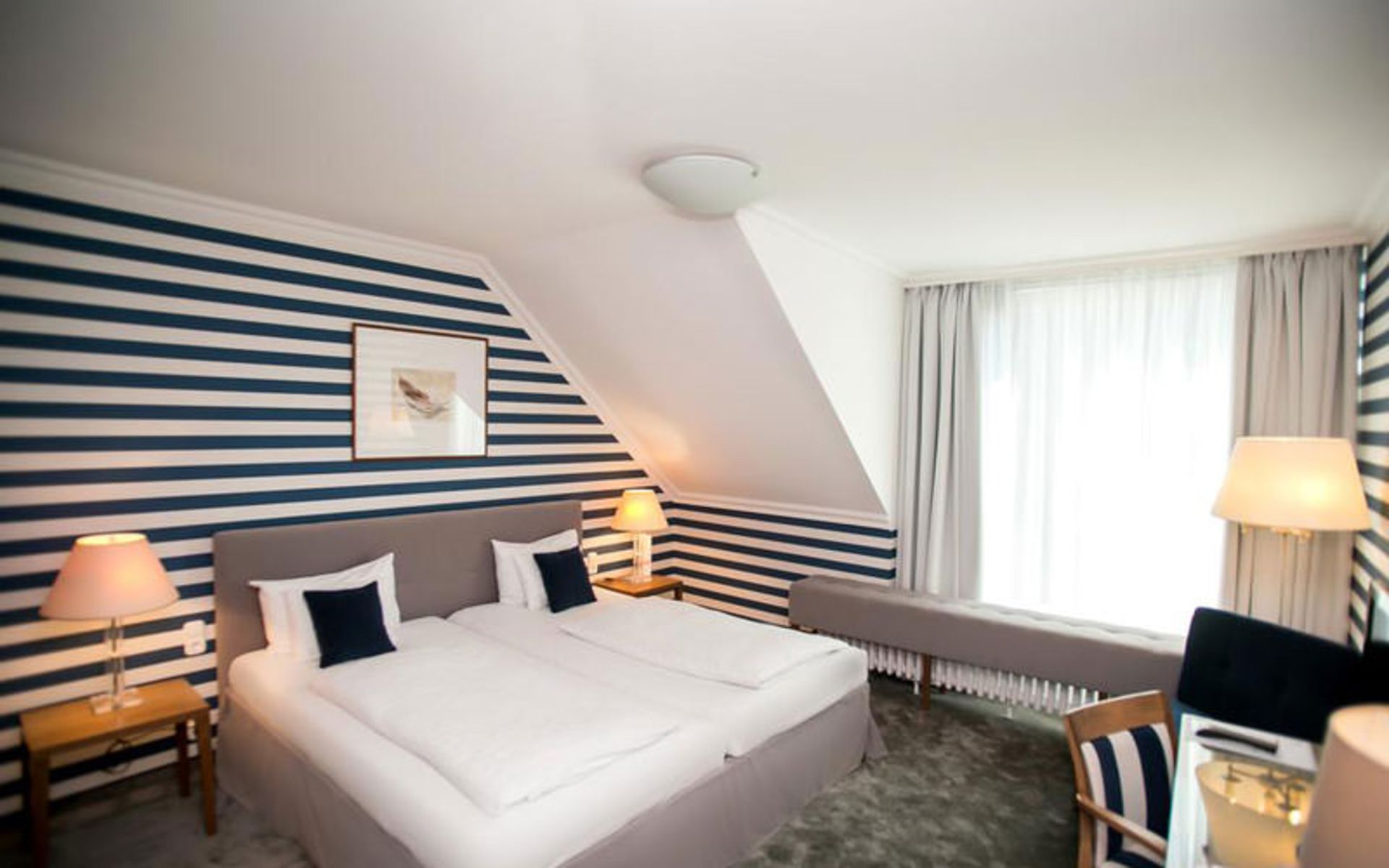 هتل امبرا (Ambra Hotel)