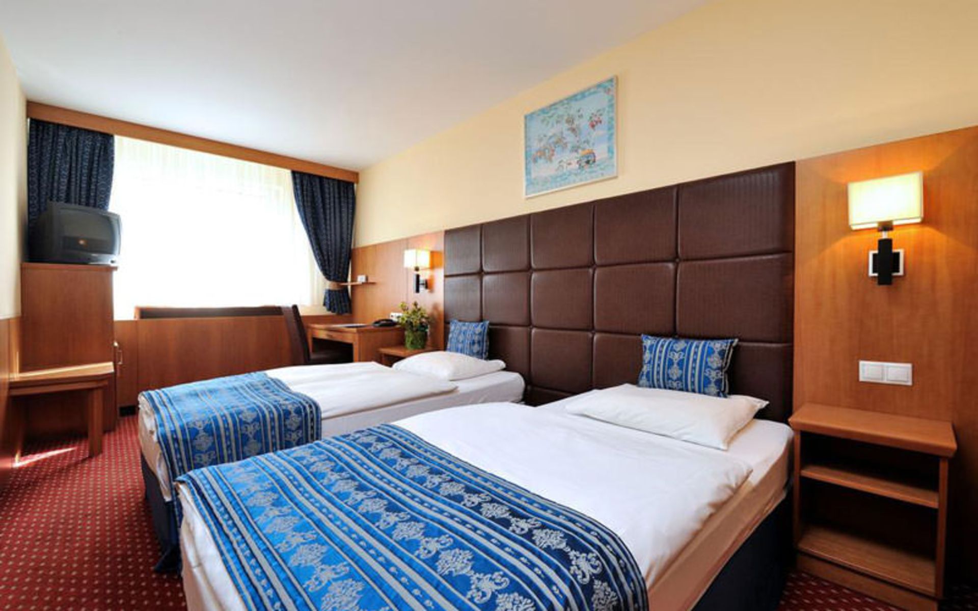 هتل کارلتن بوداپست (Carlton Hotel Budapest)