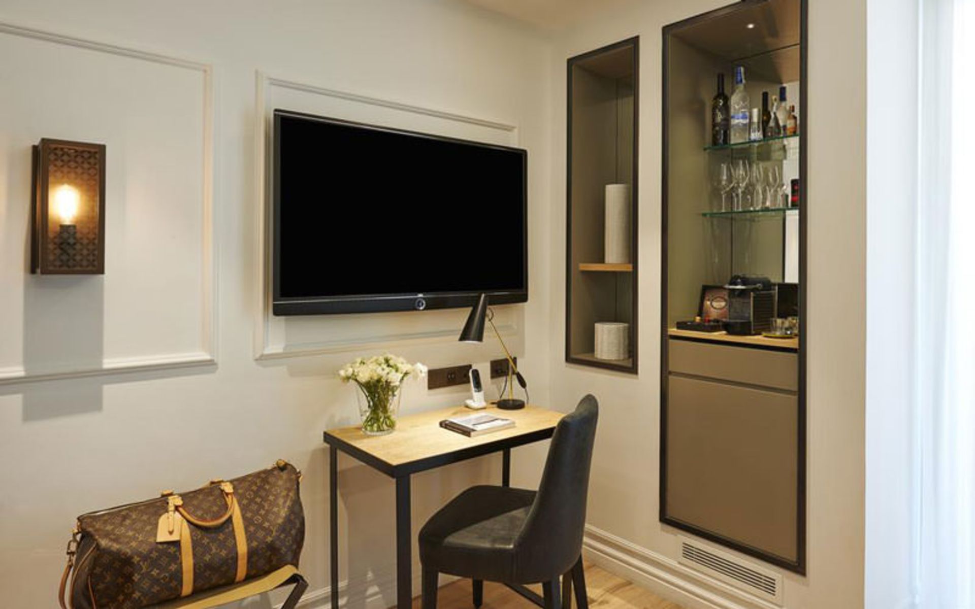 هتل سراس (Hotel The Serras)