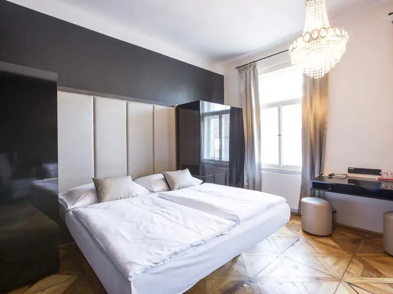 هاستل سوفیس (Sophie's Hostel)