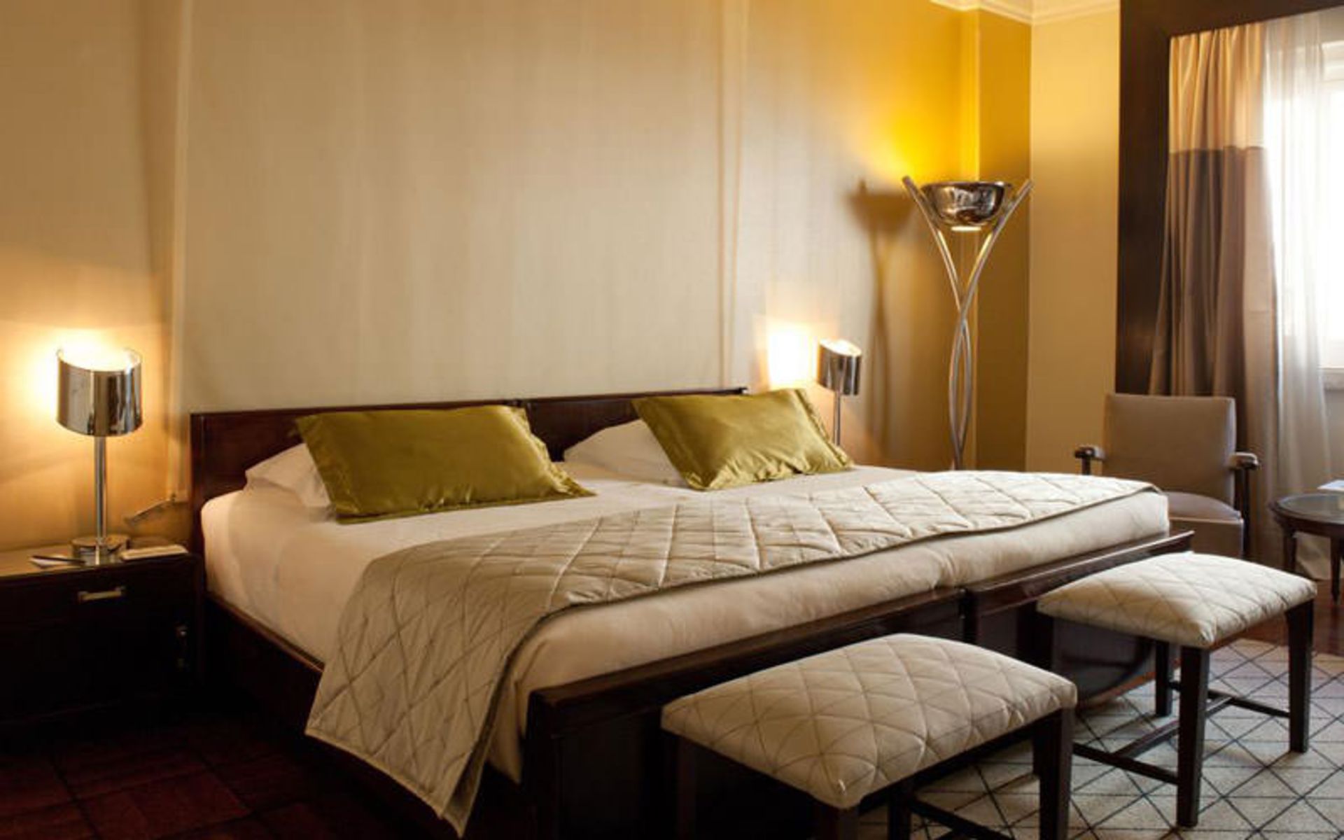 هتل بیریتانیا (Hotel Britania)