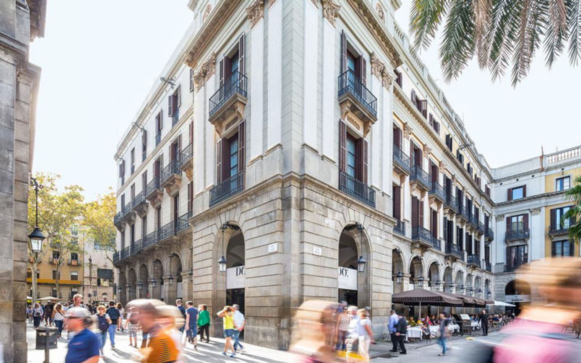 هتل دی ا پلاکا ریآل جی.ال (Hotel DO Plaça Reial G.L)