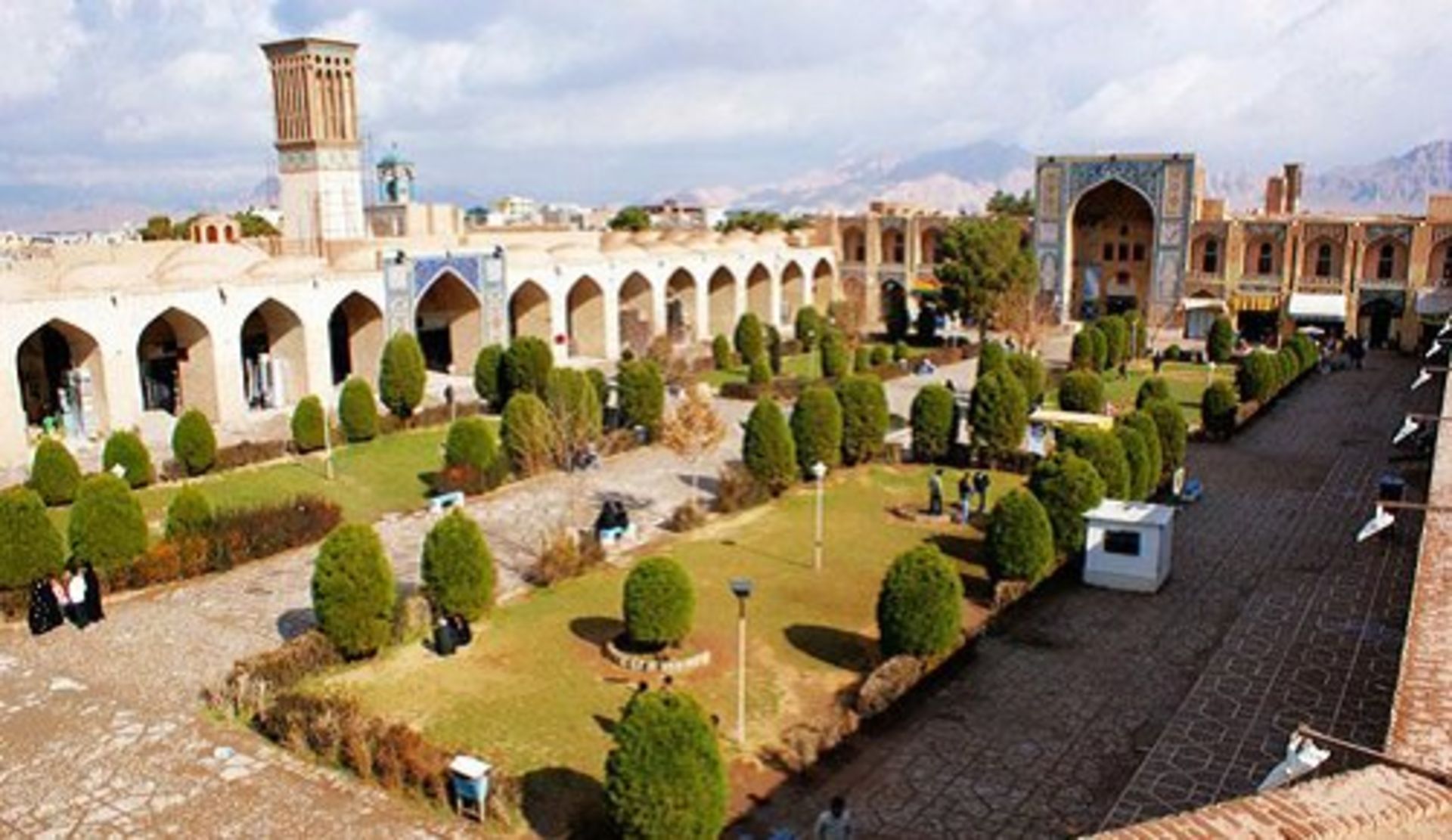 میدان گنج علی خان