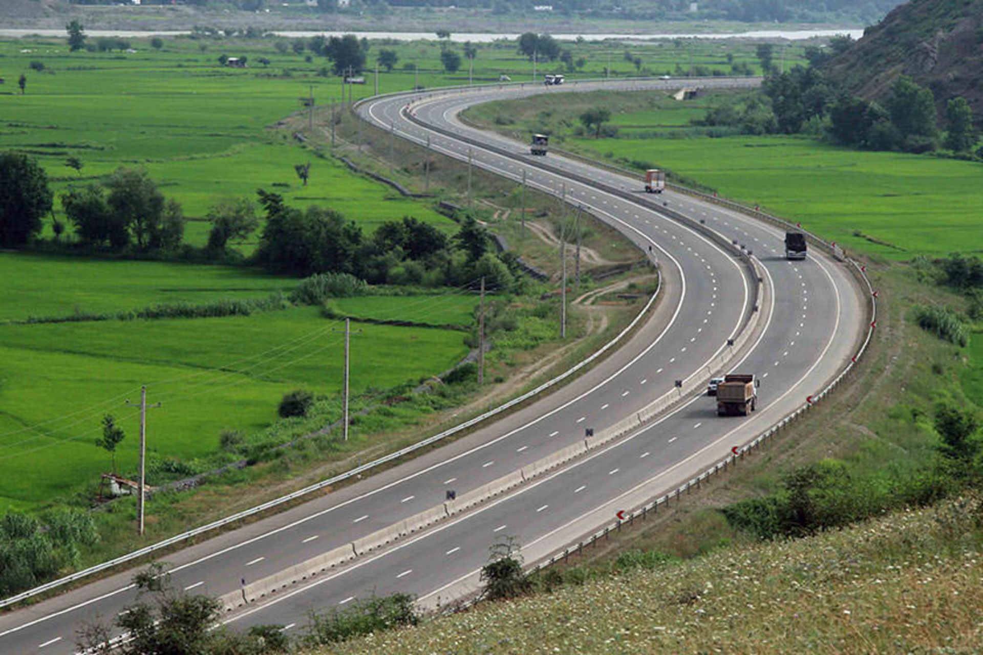 آزادراه قزوین-رشت