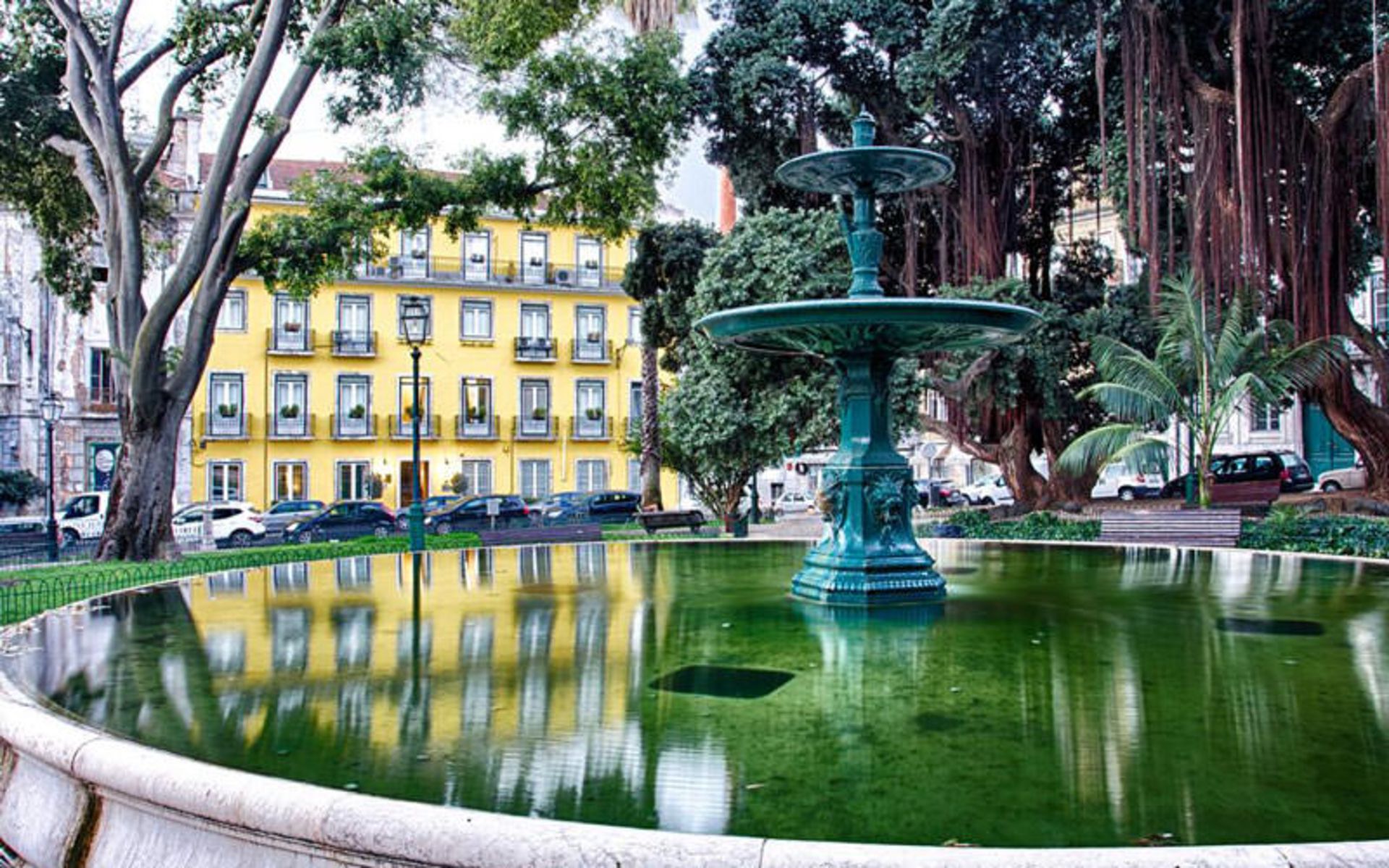 هتل آلجریا (Hotel Alegria)
