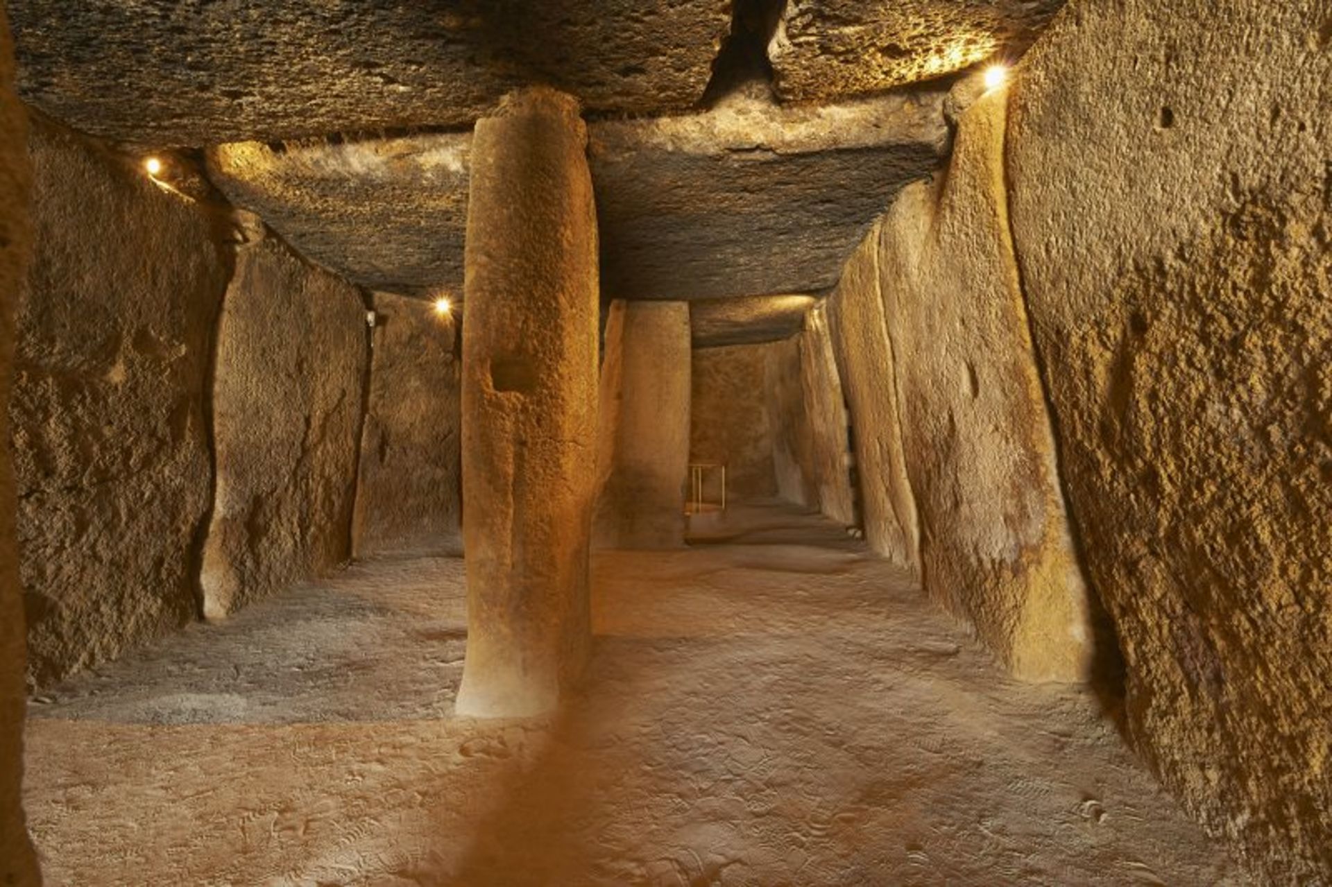 بنای سنگی