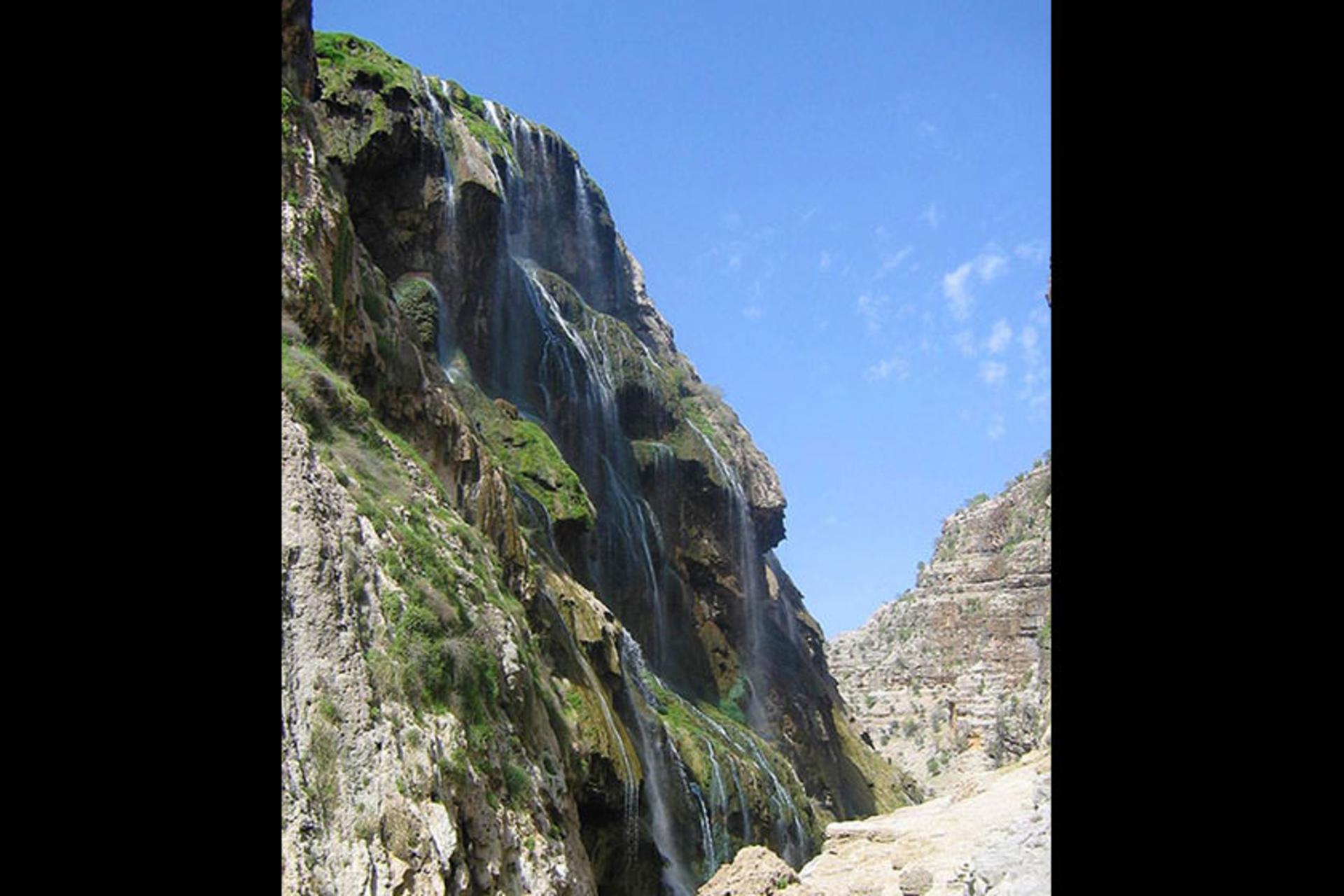 آبشار کمر‌دوغ