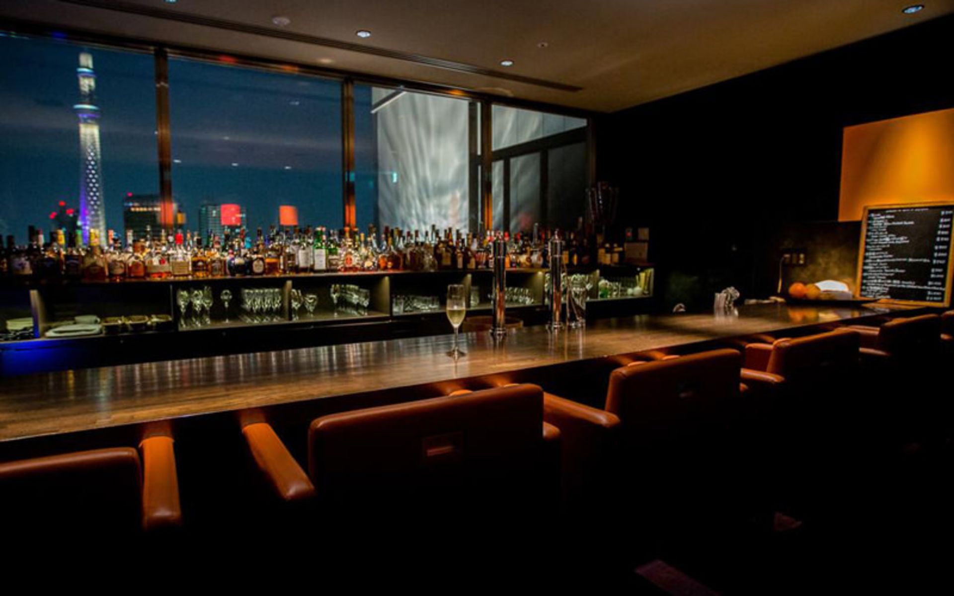 هتل گیت آساکوسا کامیناریمون بای هولیک (The Gate Hotel Asakusa Kaminarimon by Hulic)