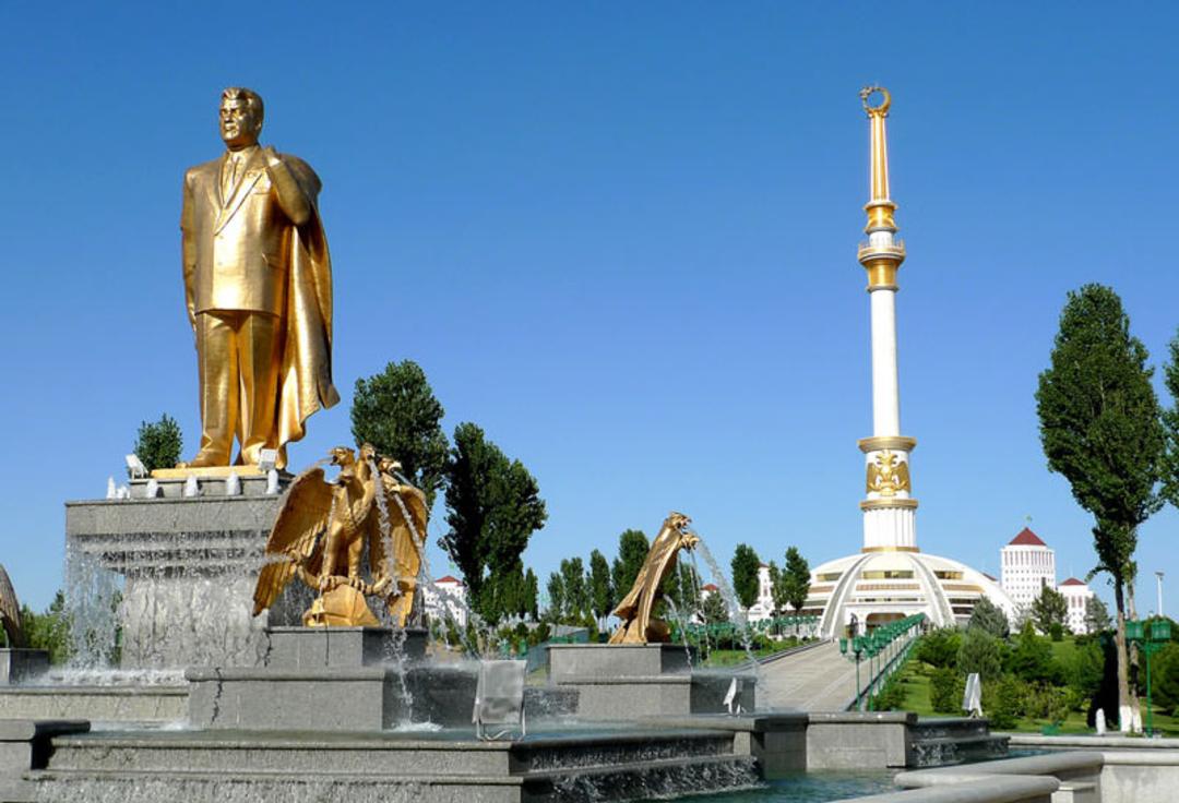 بهترین زمان سفر به عشق آباد؛ شهر سفید بیابان قره قوم در ترکمنستان