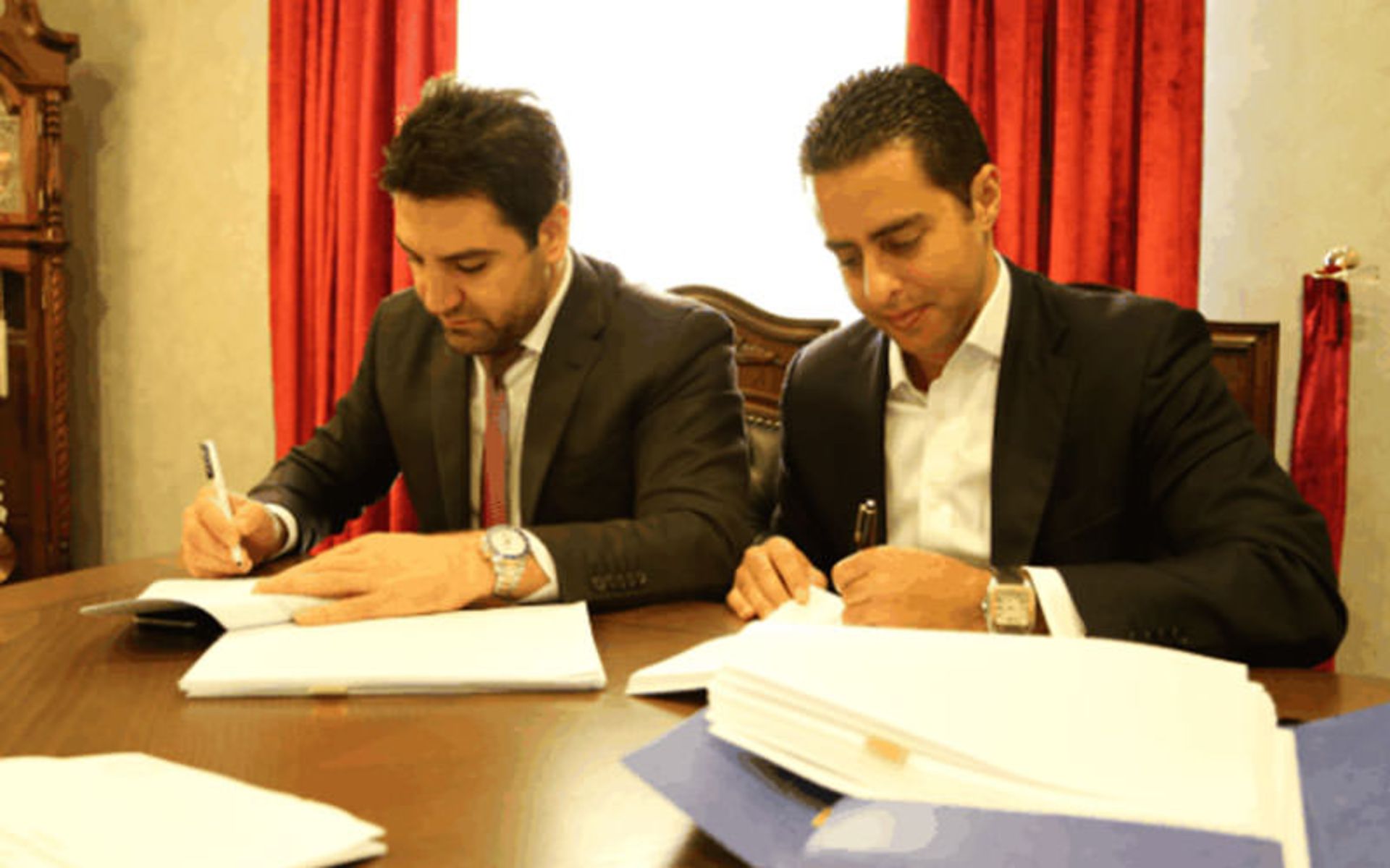 2018-10-7b06d407-ed5d-4f20-9e34-a4b8f25ad151