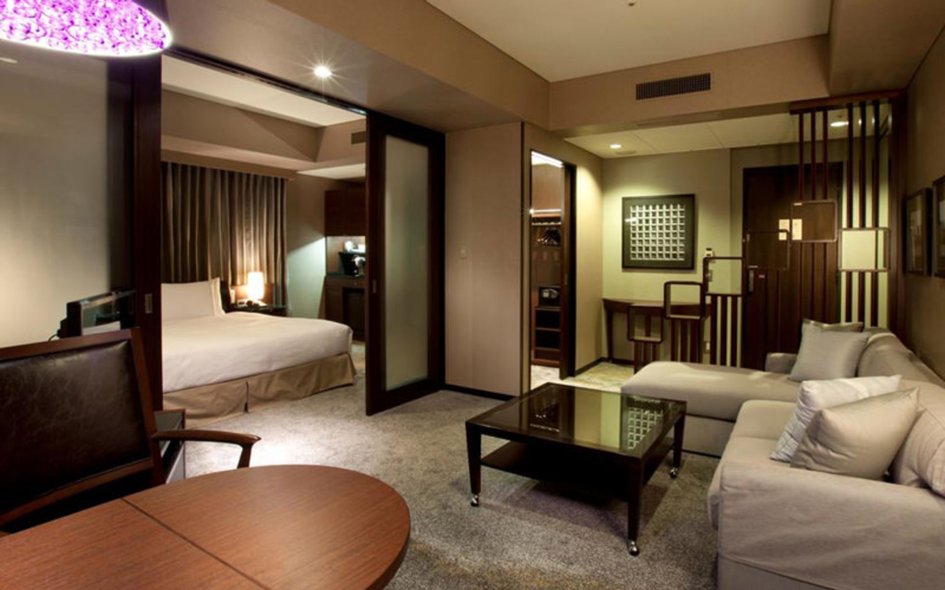 هتل رویال پارک شیدومه (The Royal Park Hotel Tokyo Shiodome)
