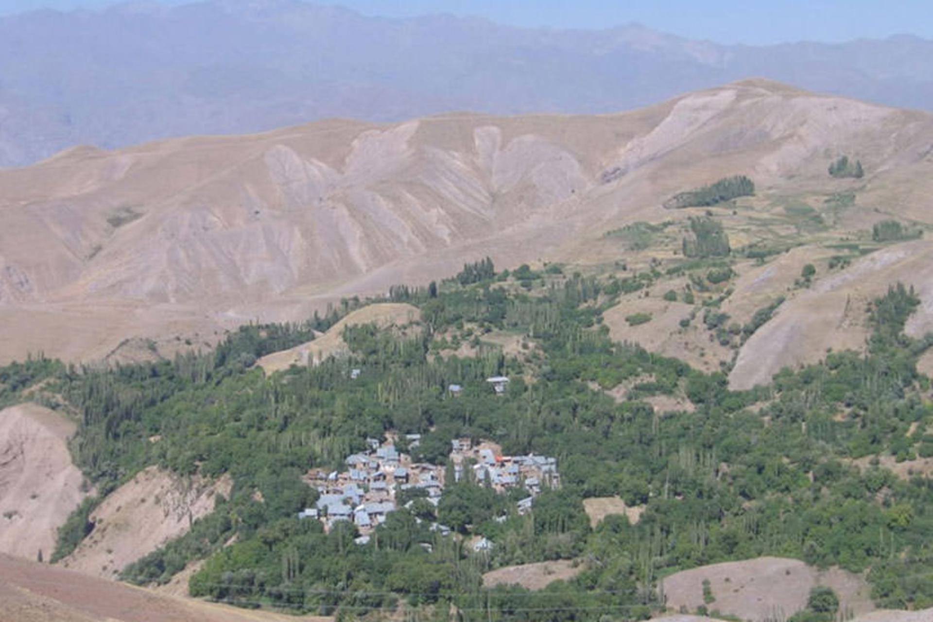 آبشار و روستای اورازان