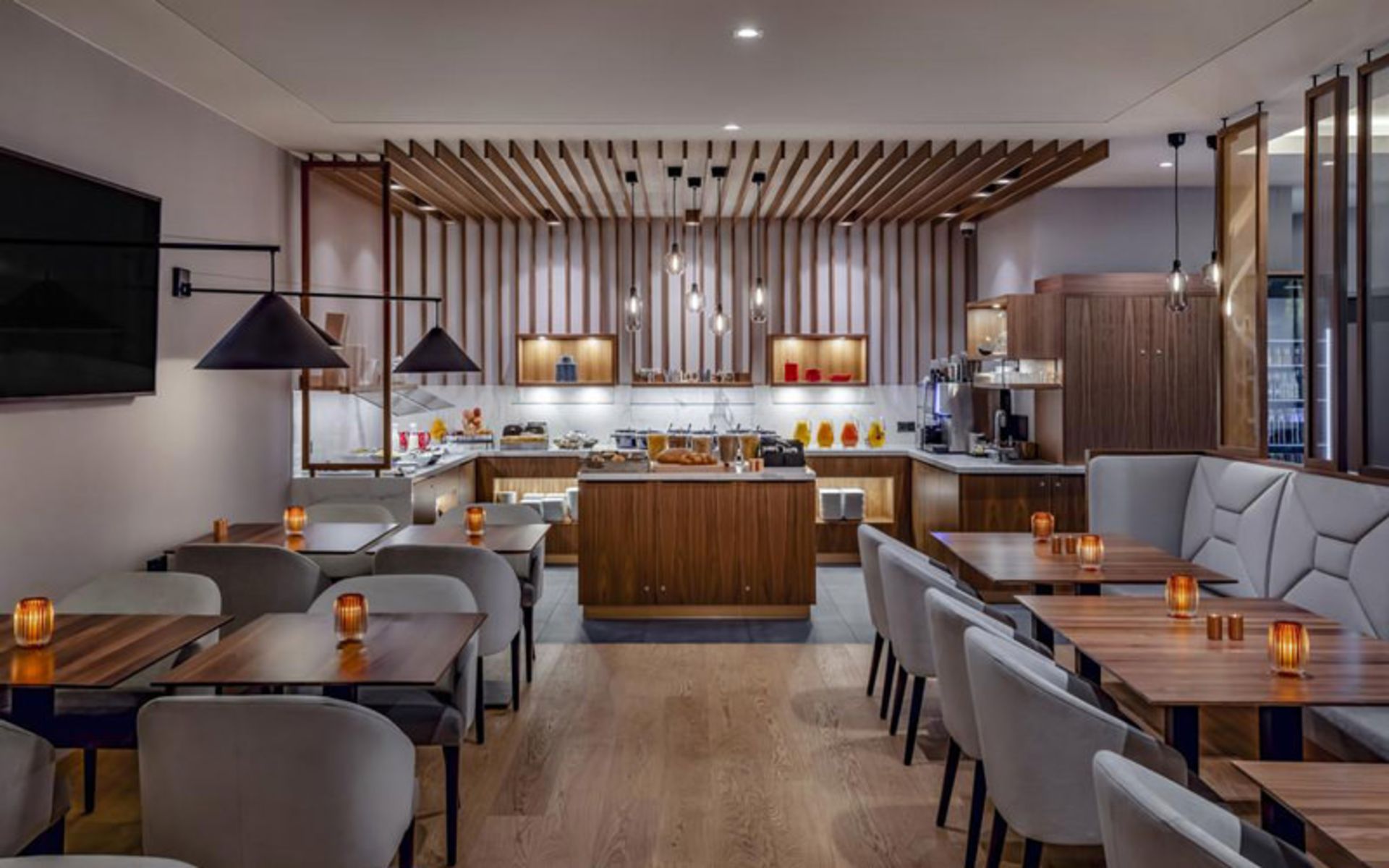هتل زوریخ ماریوت (Zurich Marriott Hotel)