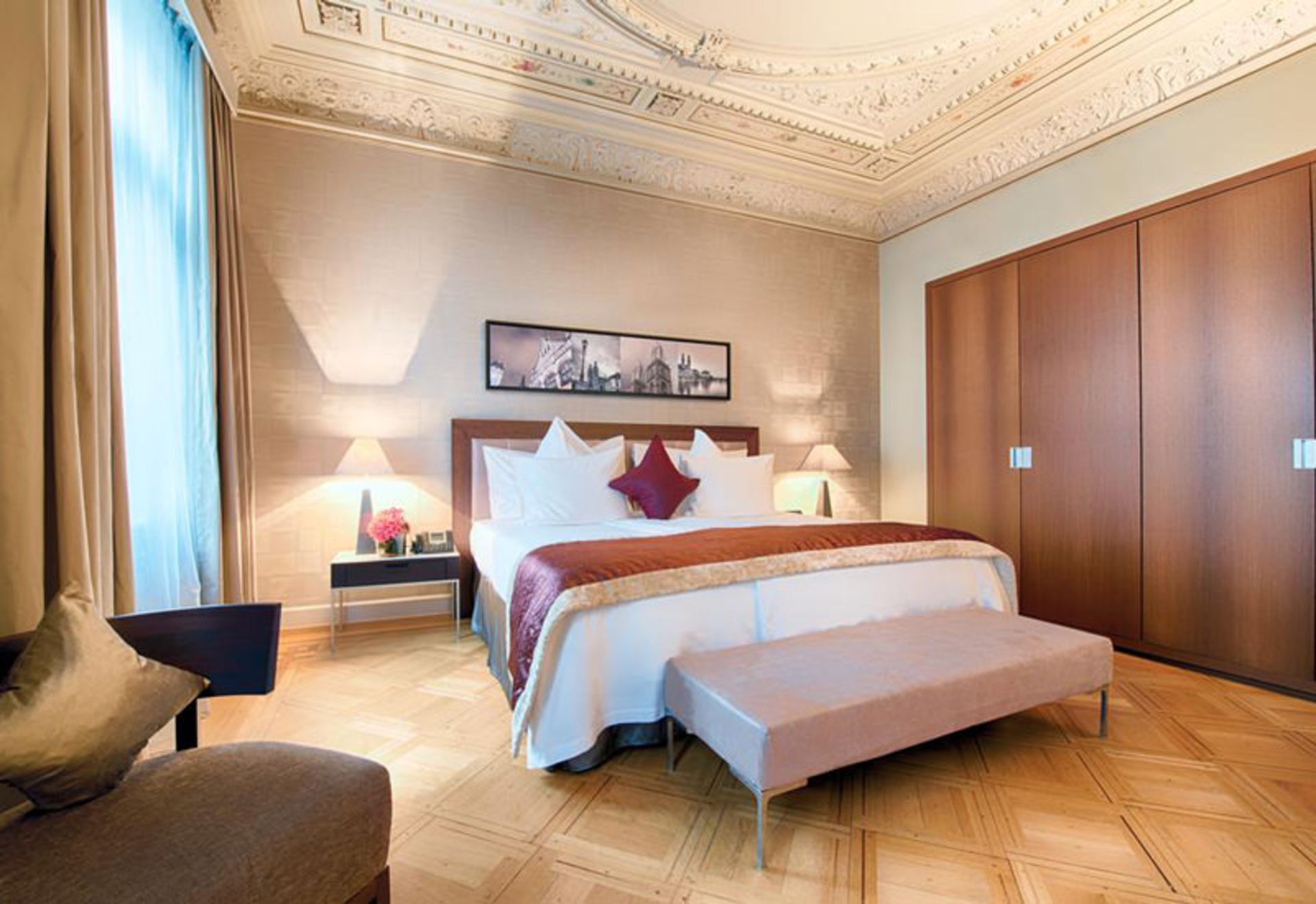 هتل آلدن سوئیت اسپلوجن شلوس زوریخ (Alden Suite Hotel Splügenschloss Zurich)