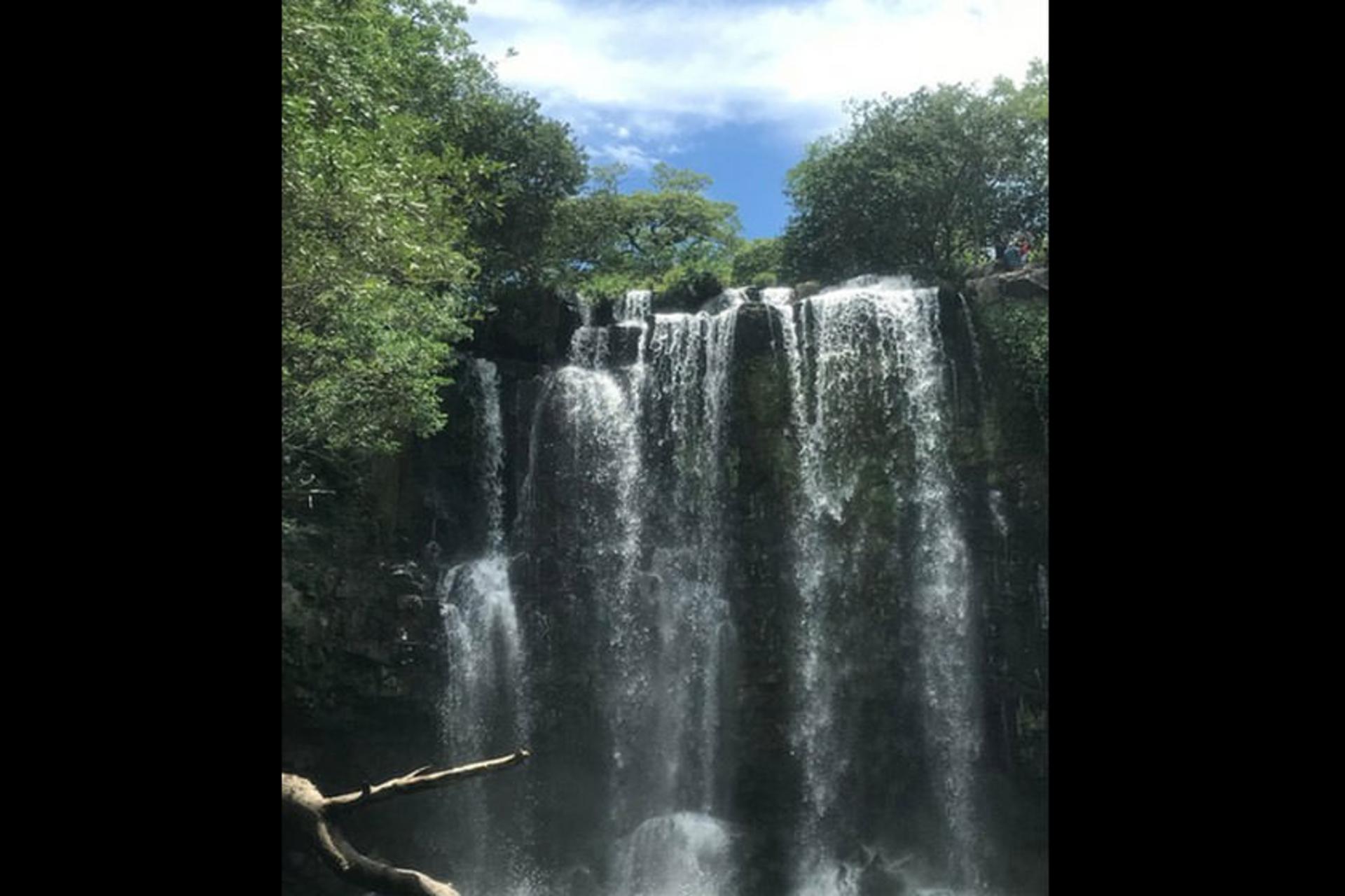 Llanos de Cortez Waterfall