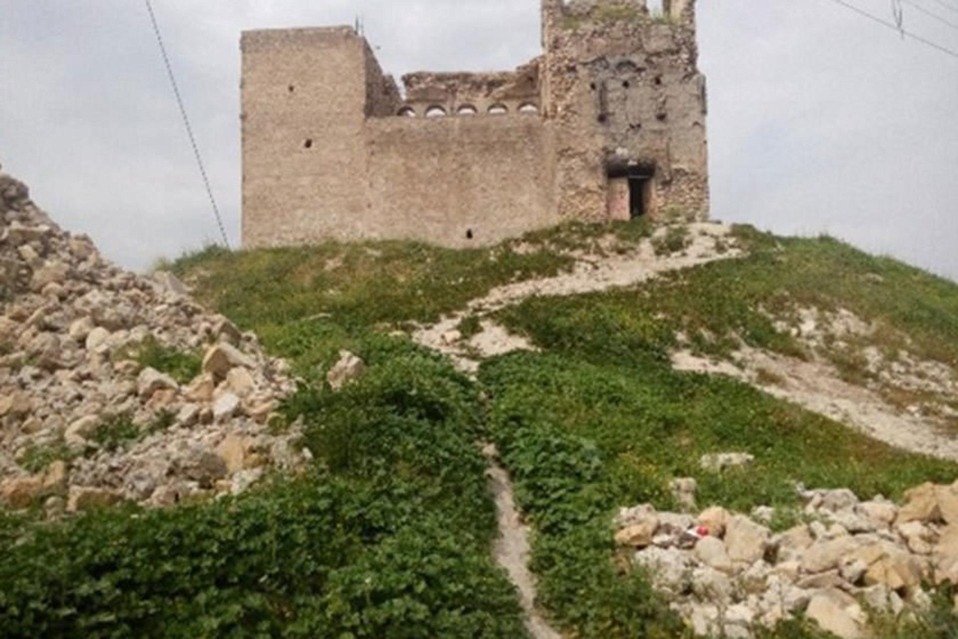 قلعه‌ی تاریخی چرام 