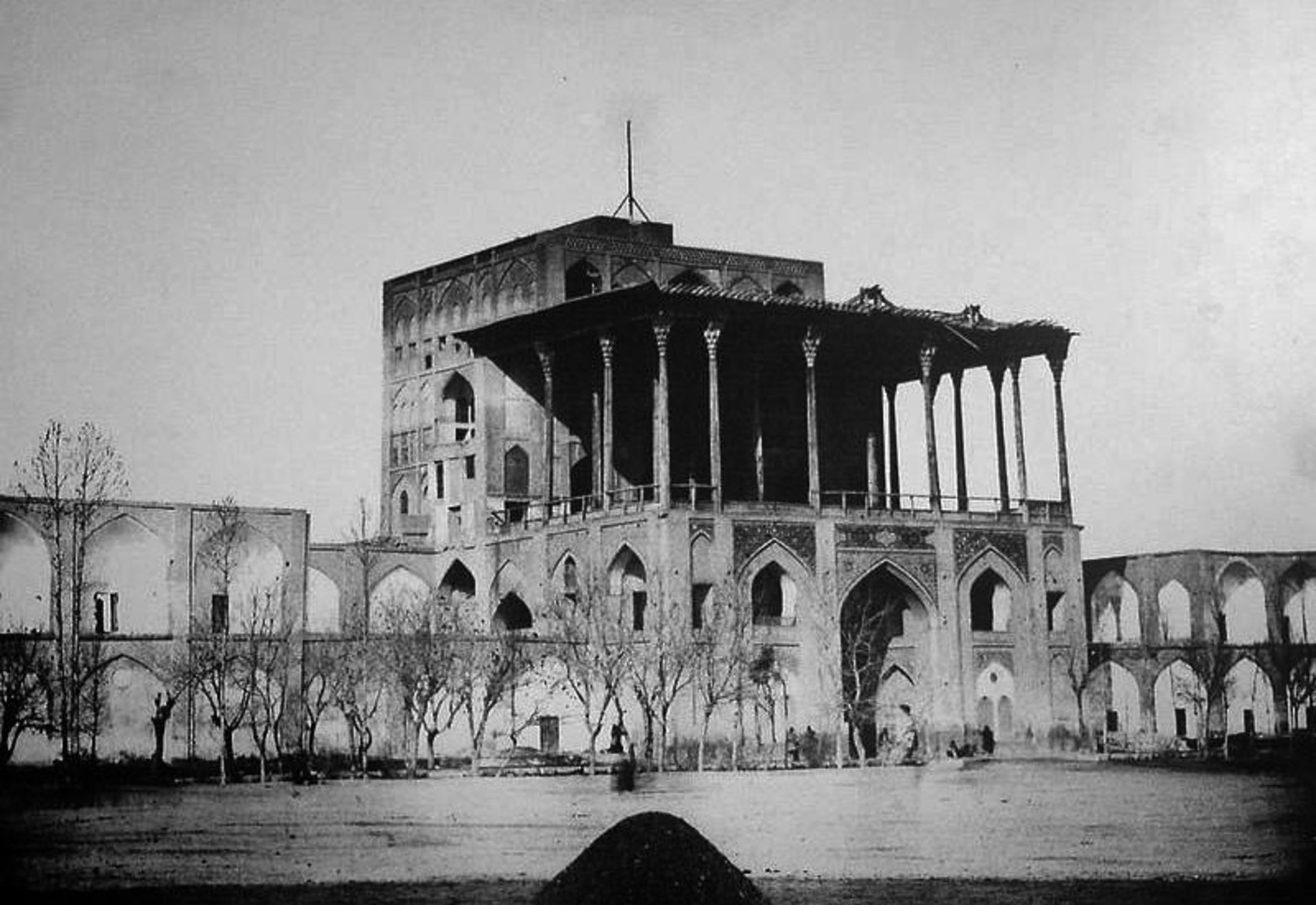 عالی قاپو