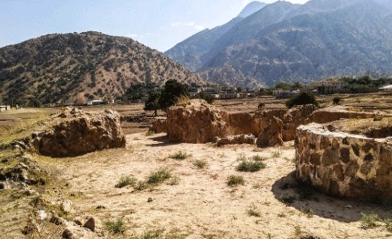 کوشک(قلعه) میمند