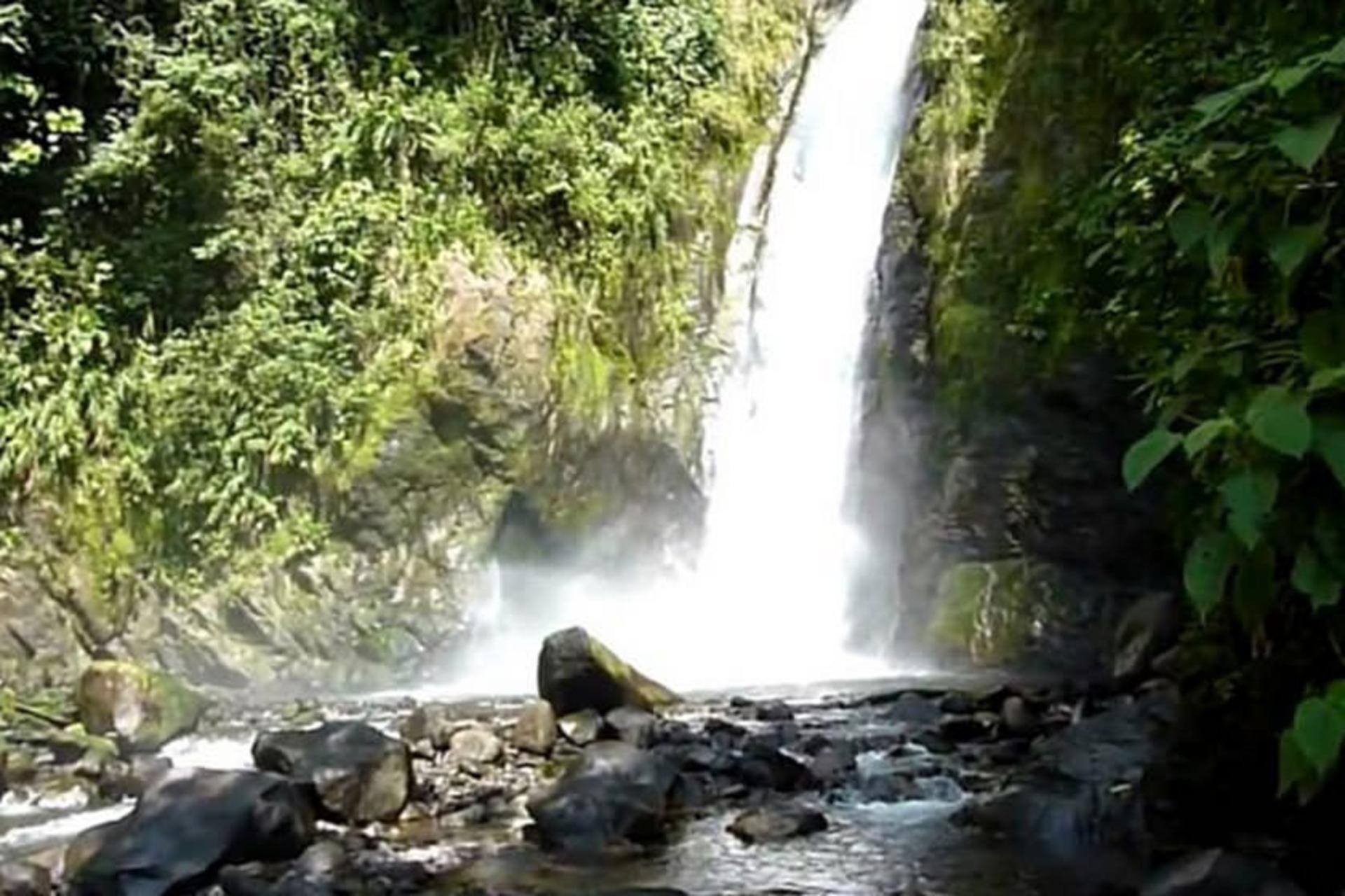 Aquiares Waterfall
