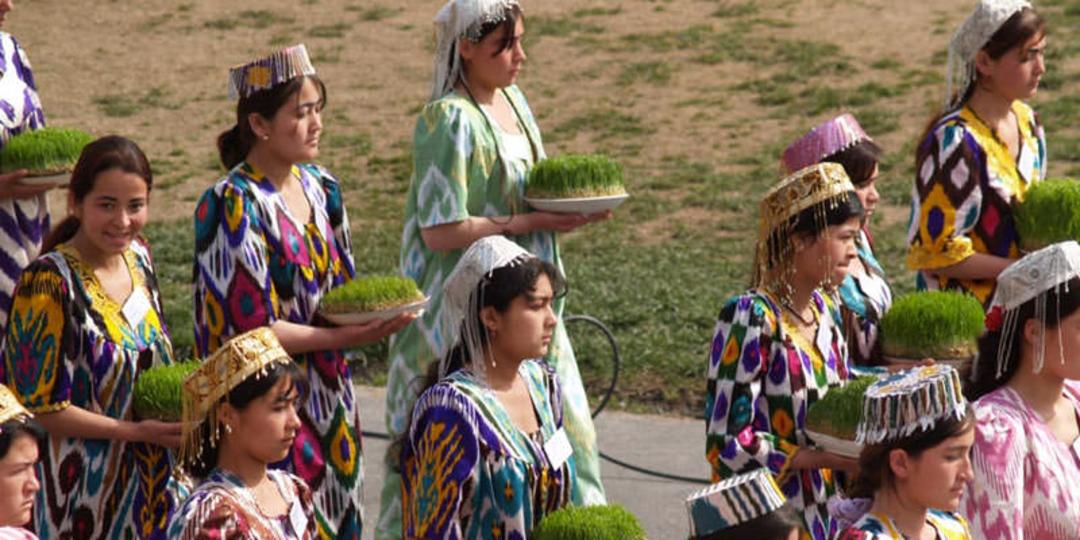 بهترین زمان سفر به عشق آباد؛ شهر سفید بیابان قره قوم در ترکمنستان