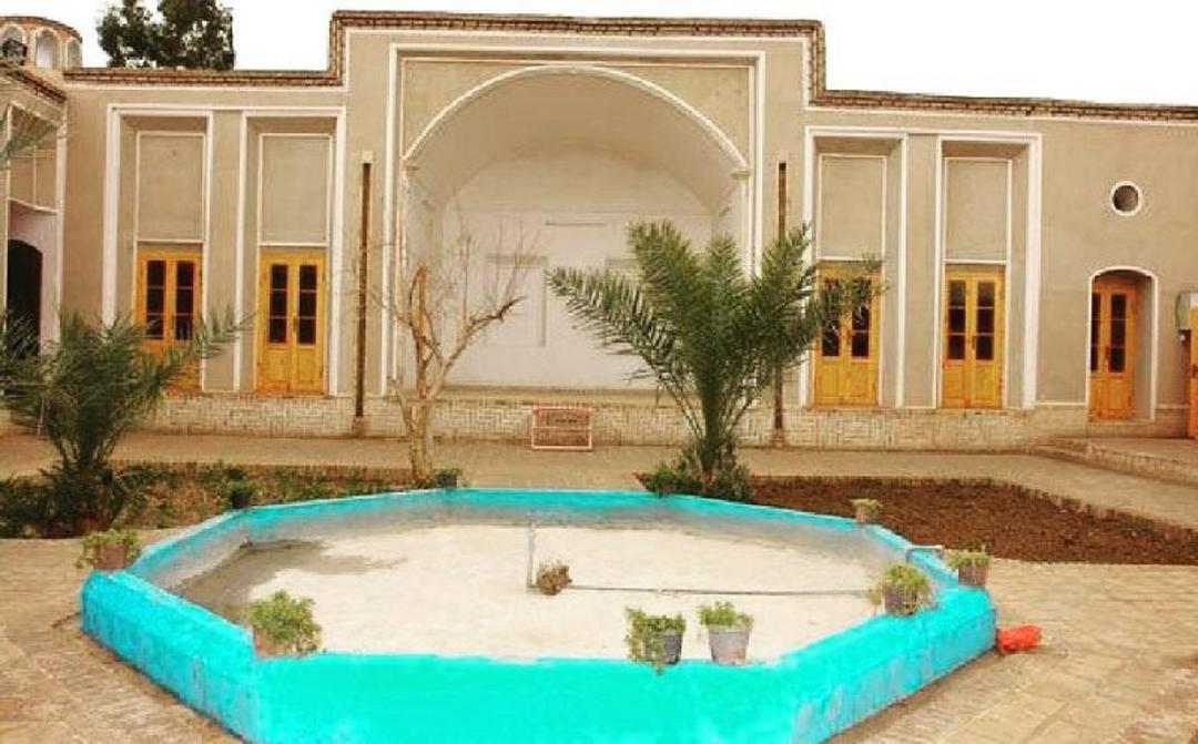 خانه ابویی