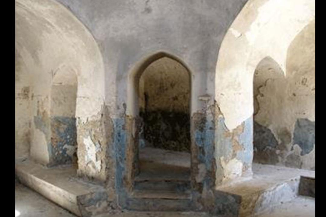 حمام خانی بستک