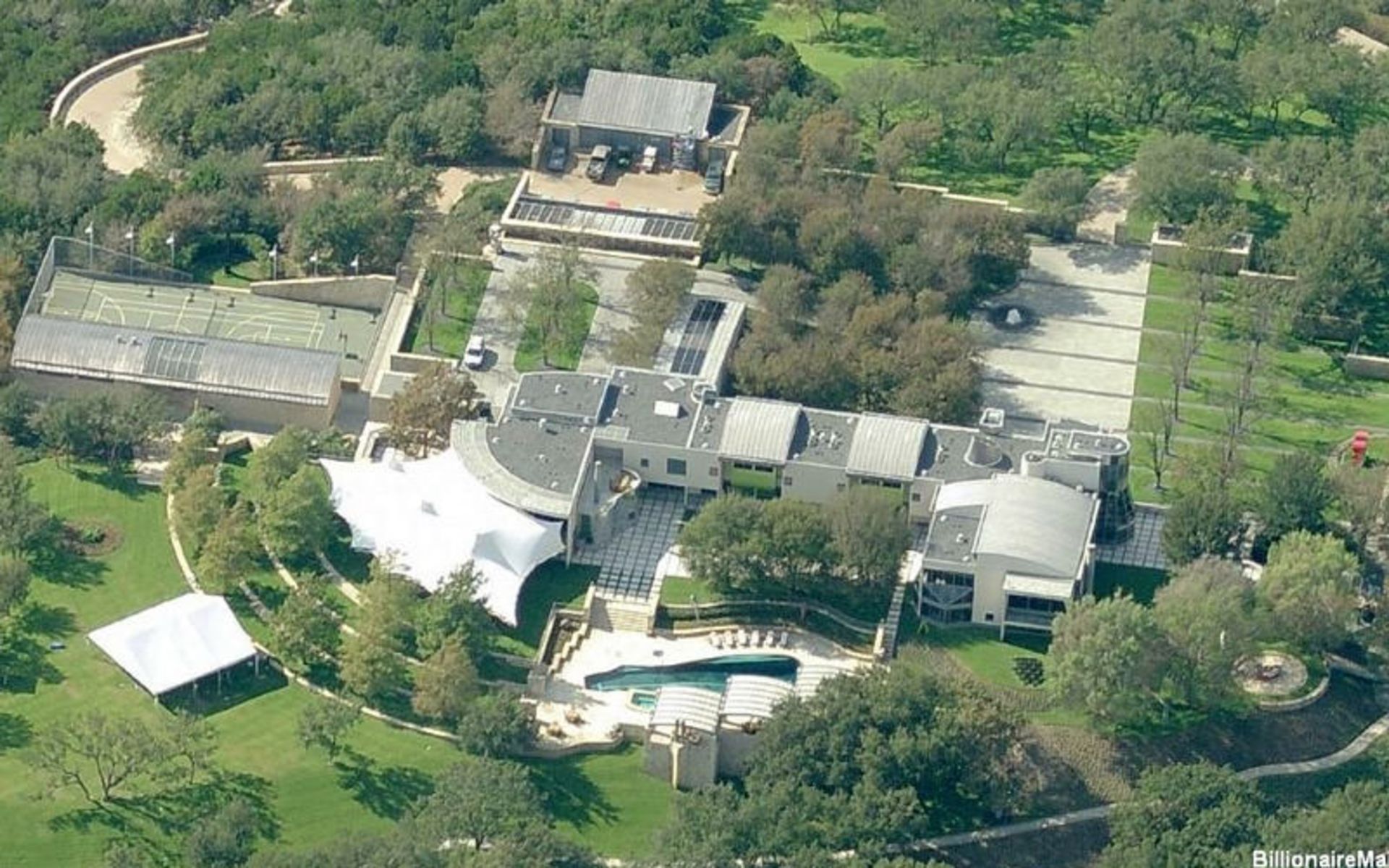 عمارت مایکل دل