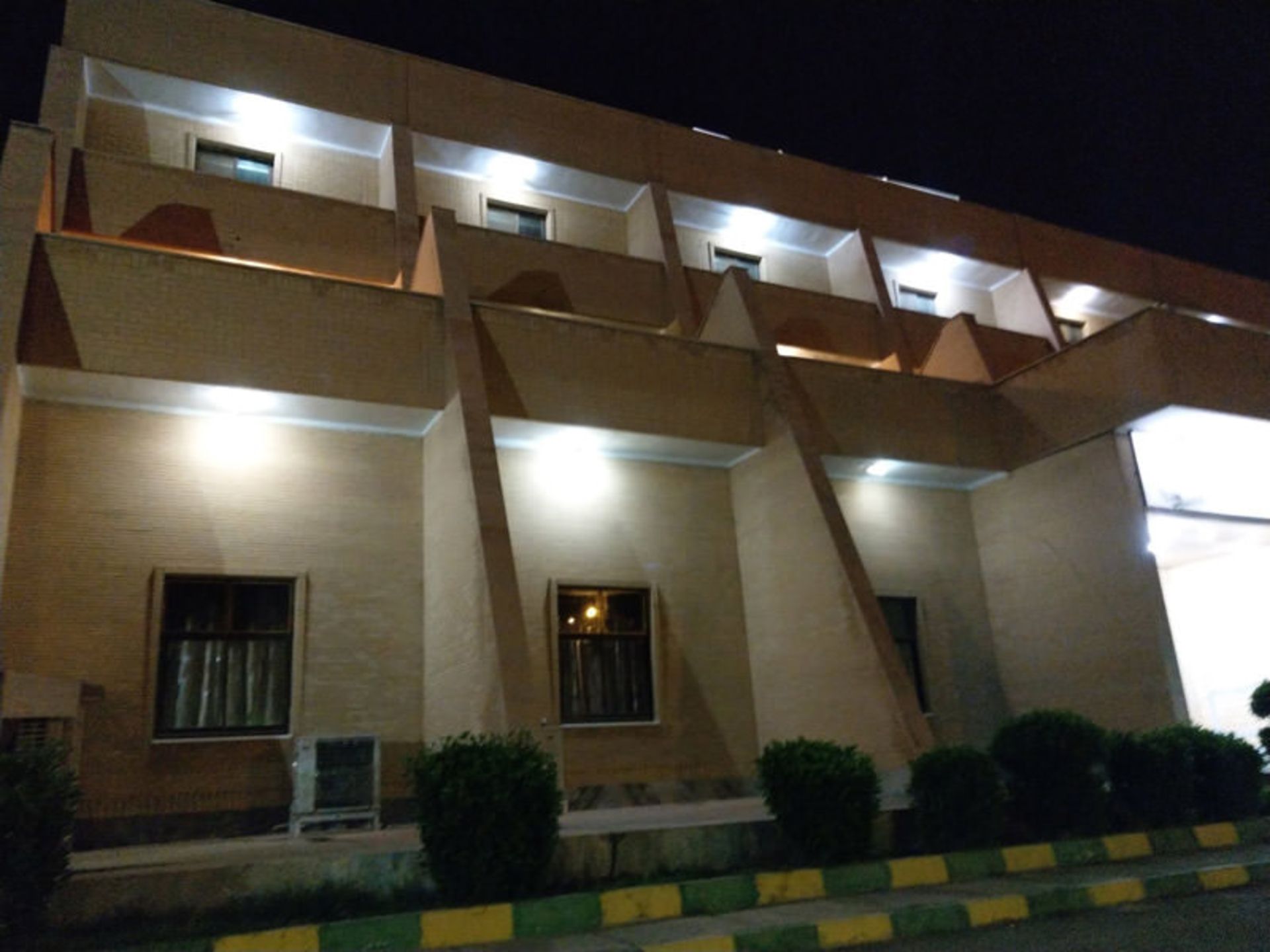 هتل آزادی بندر ماهشهر