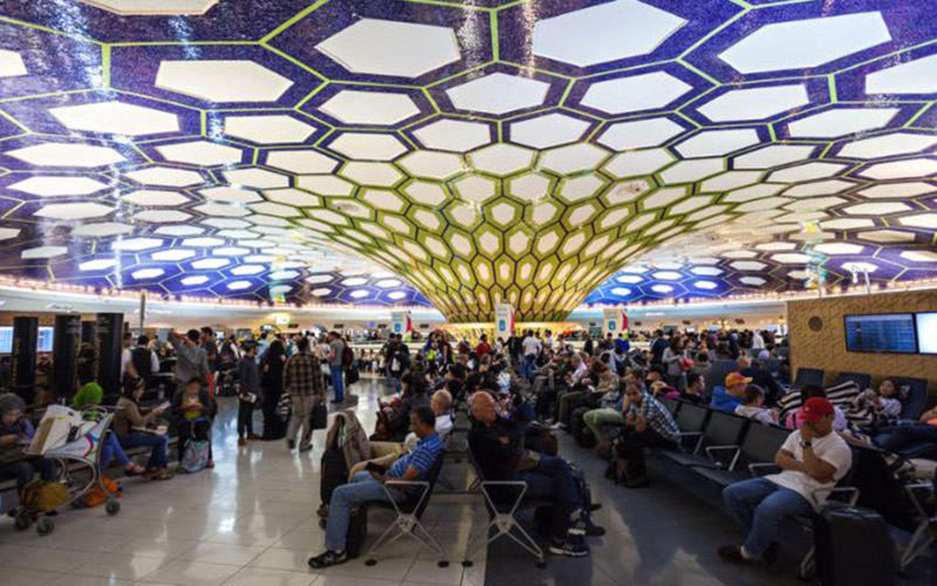 فرودگاه ابوظبی