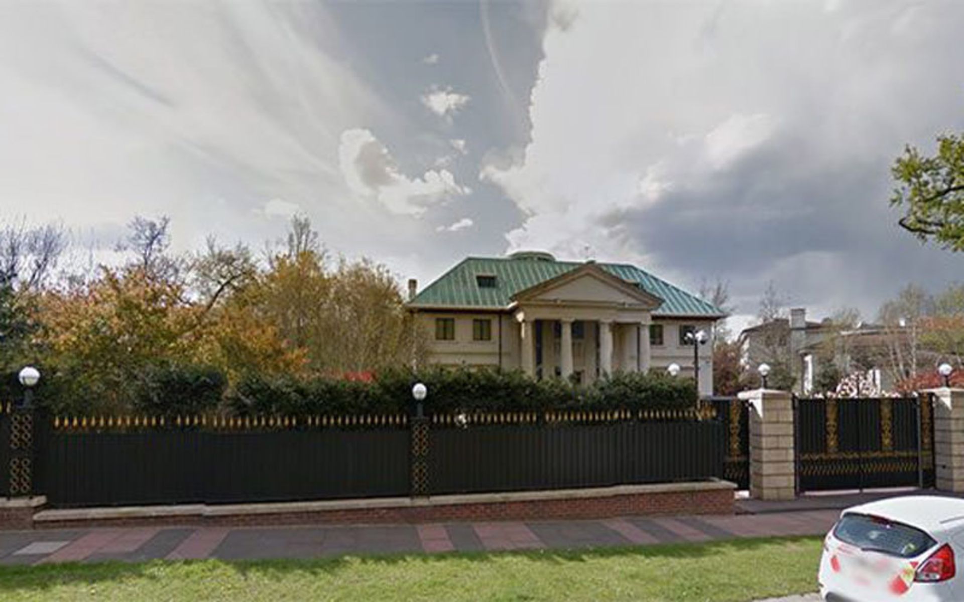 عمارت توپراک