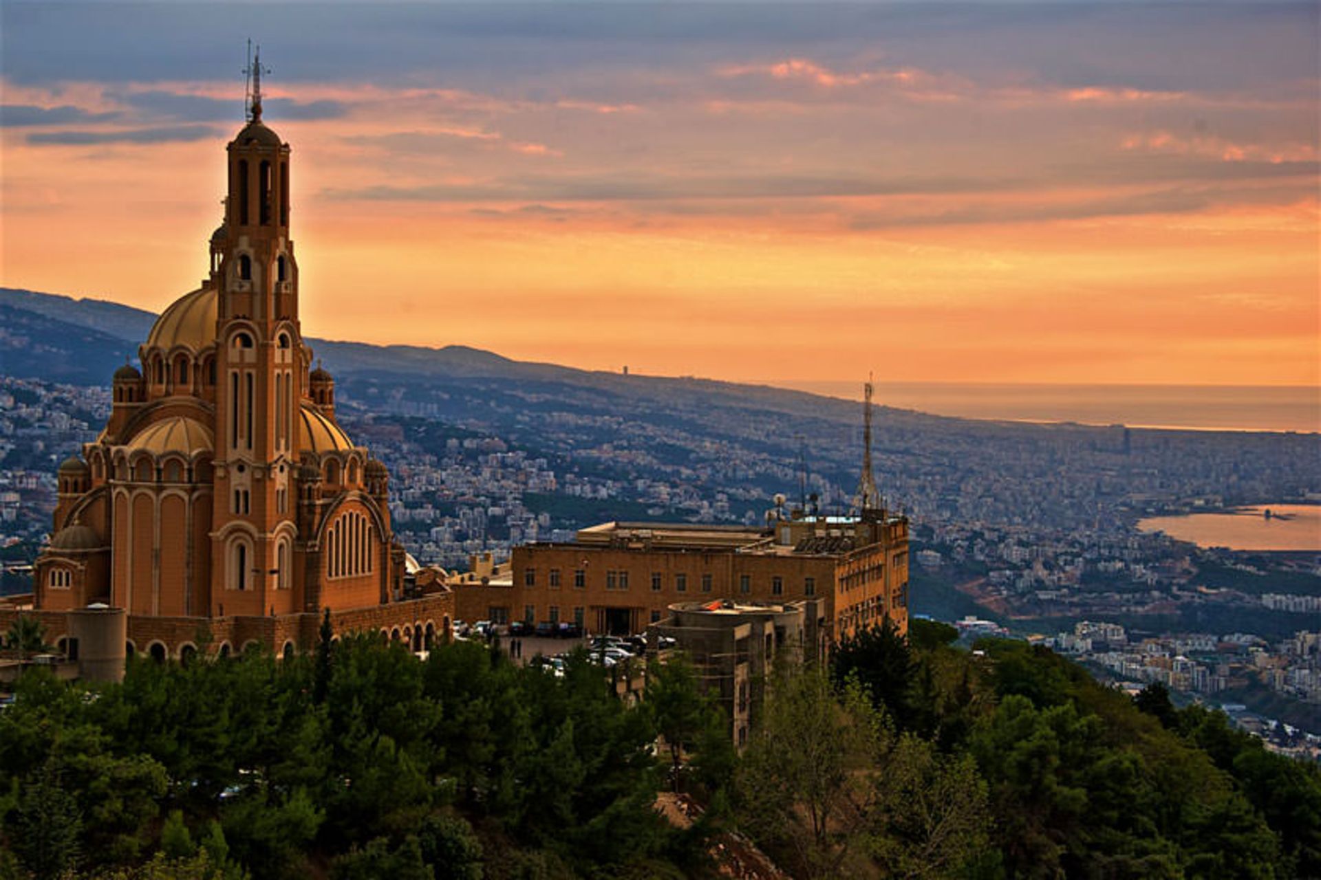لبنان