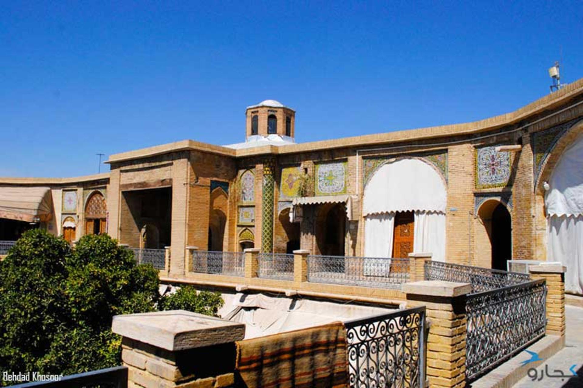 بازار وکیل