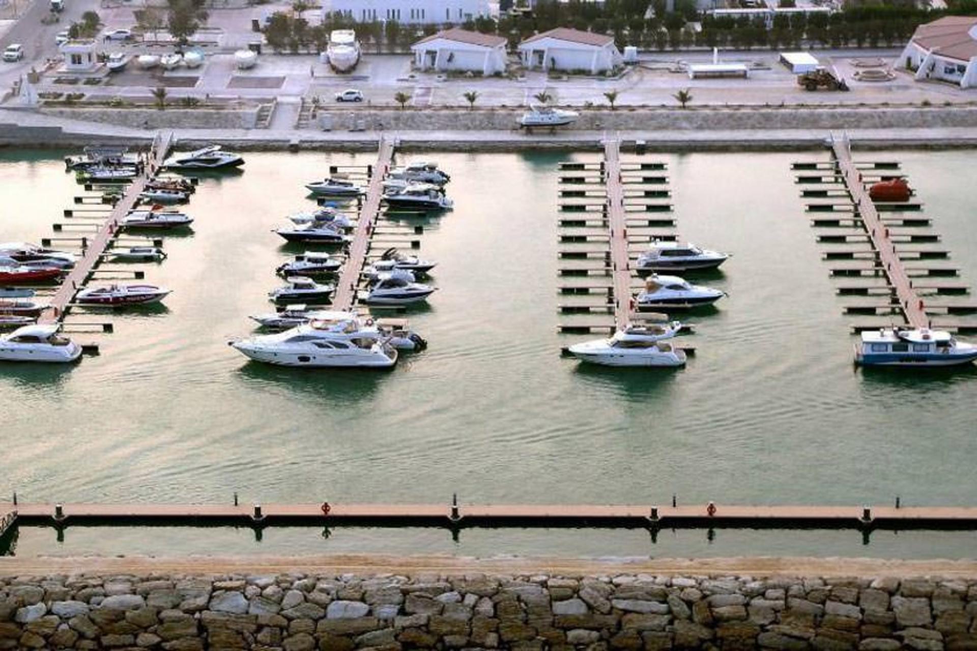 مجموعه ورزشی و گردشگری دریایی مارینا کیش