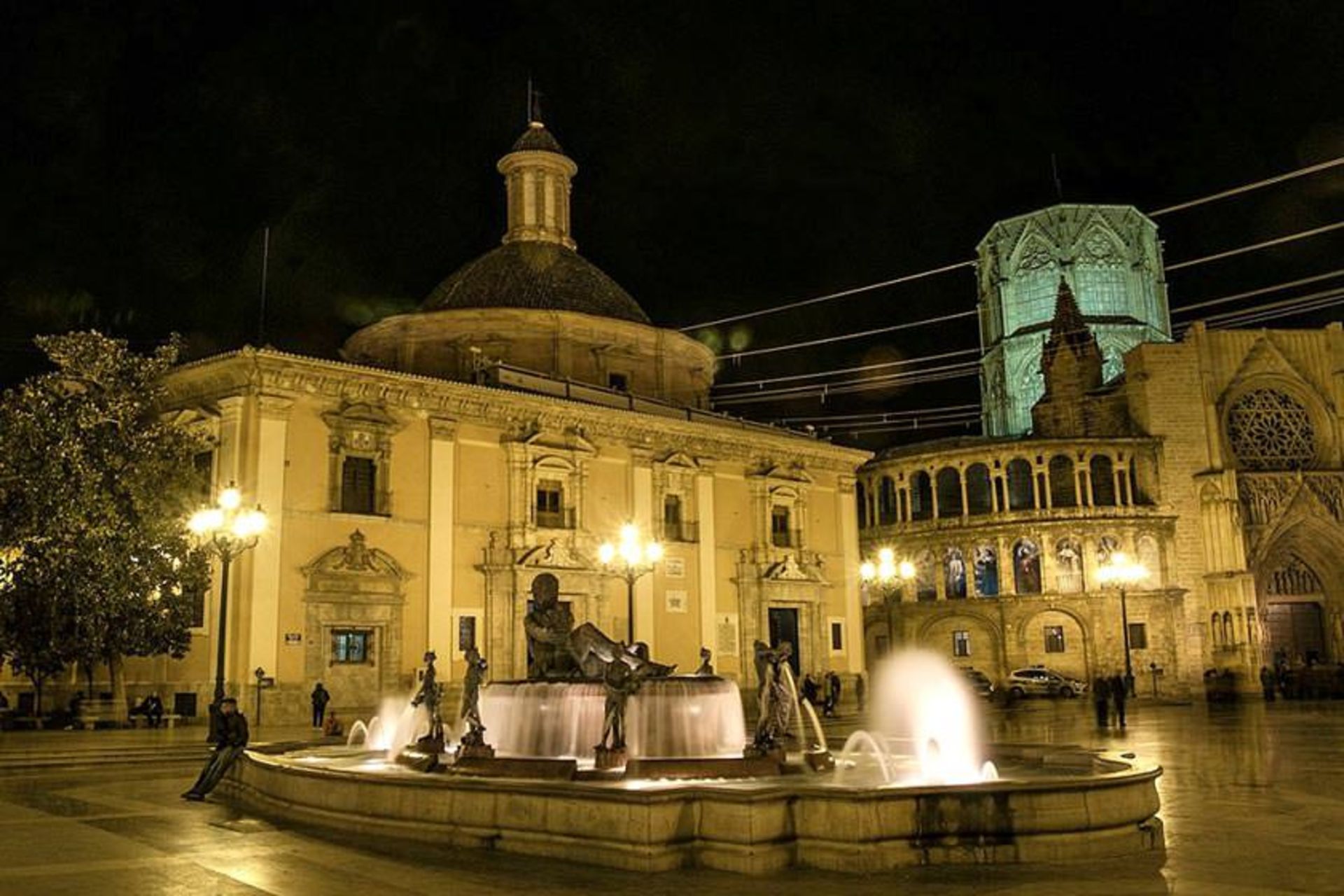 میدان ویرجین والنسیا